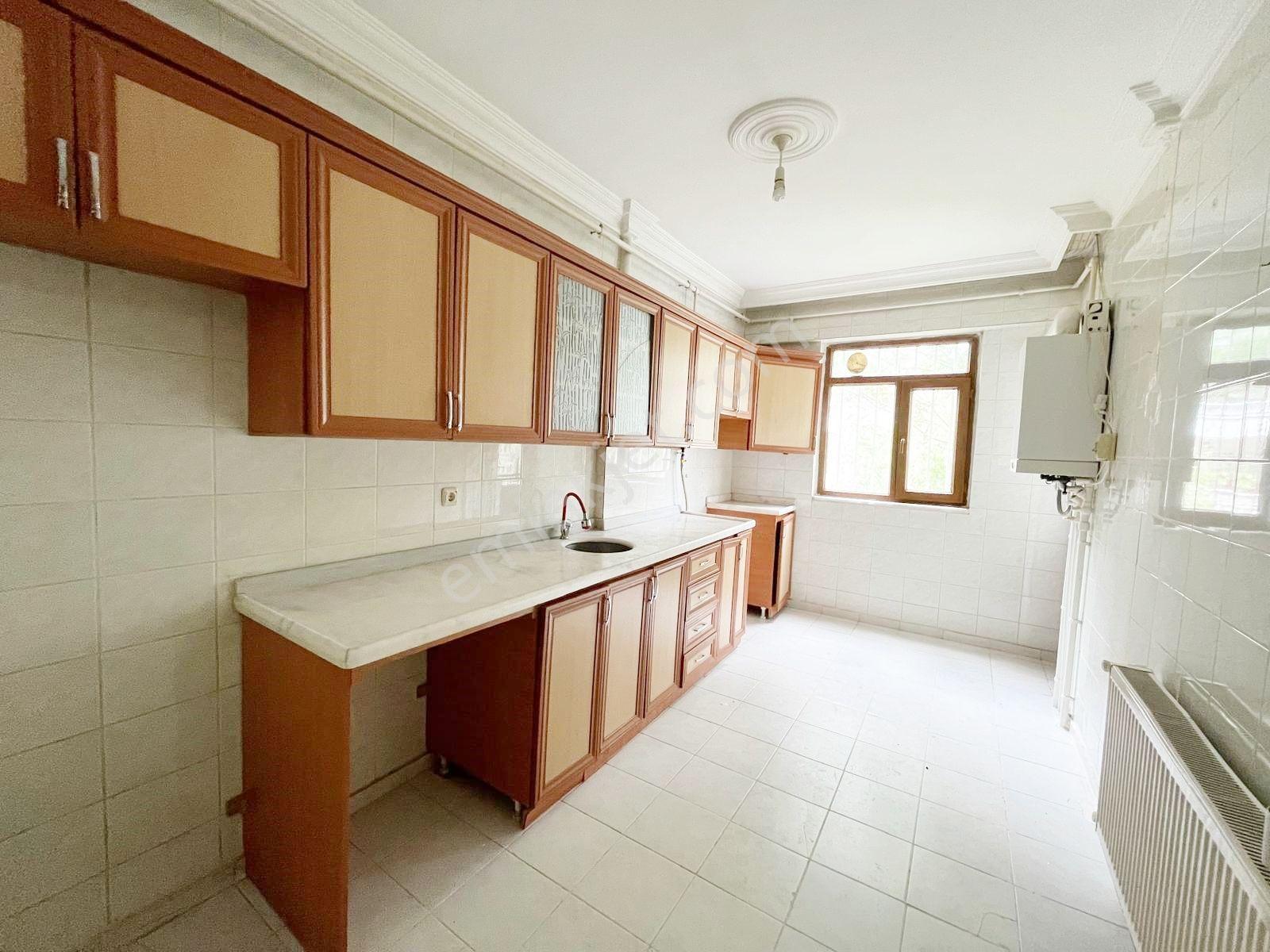 Taha Emlak Tan Yeniyol Cuma Pazarı Girişinde Kiralık 3+1 Daire - Görsel 4