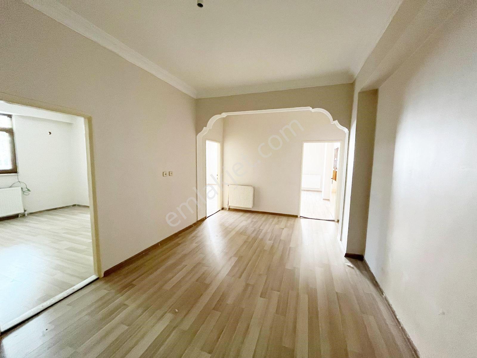 Taha Emlak Tan Yeniyol Cuma Pazarı Girişinde Kiralık 3+1 Daire - Görsel 6