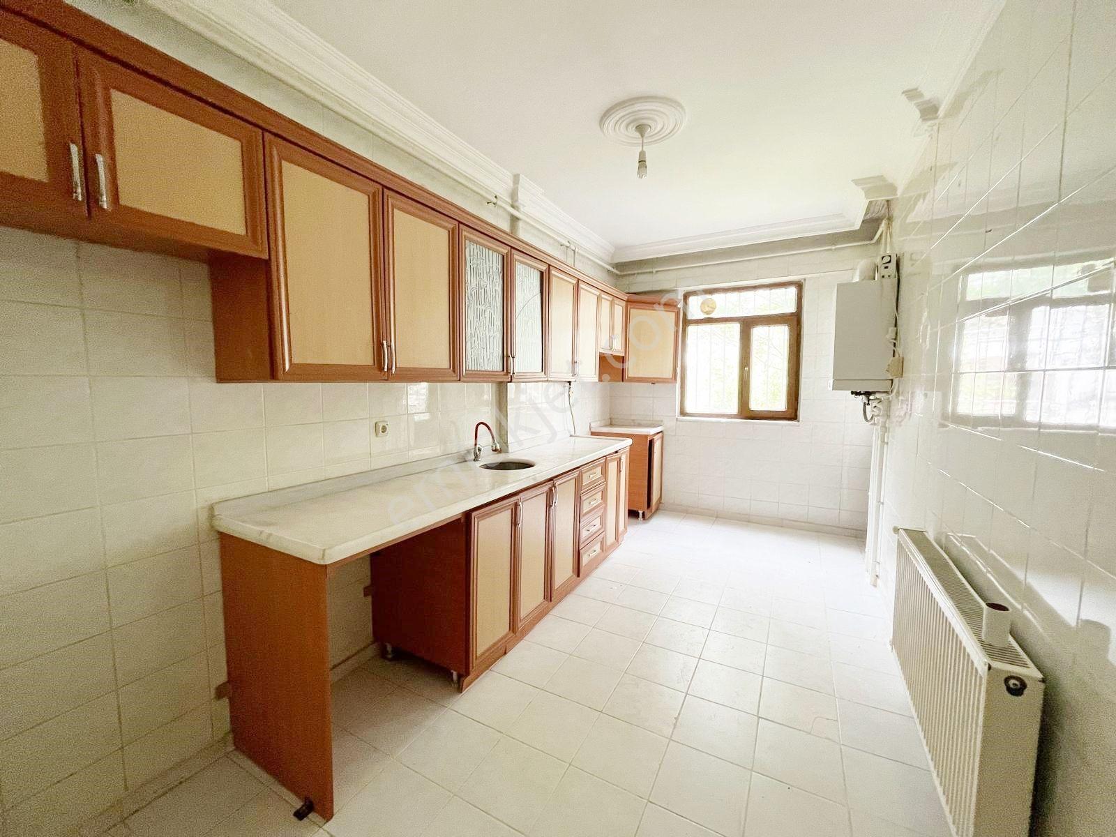 Taha Emlak Tan Yeniyol Cuma Pazarı Girişinde Kiralık 3+1 Daire - Görsel 2