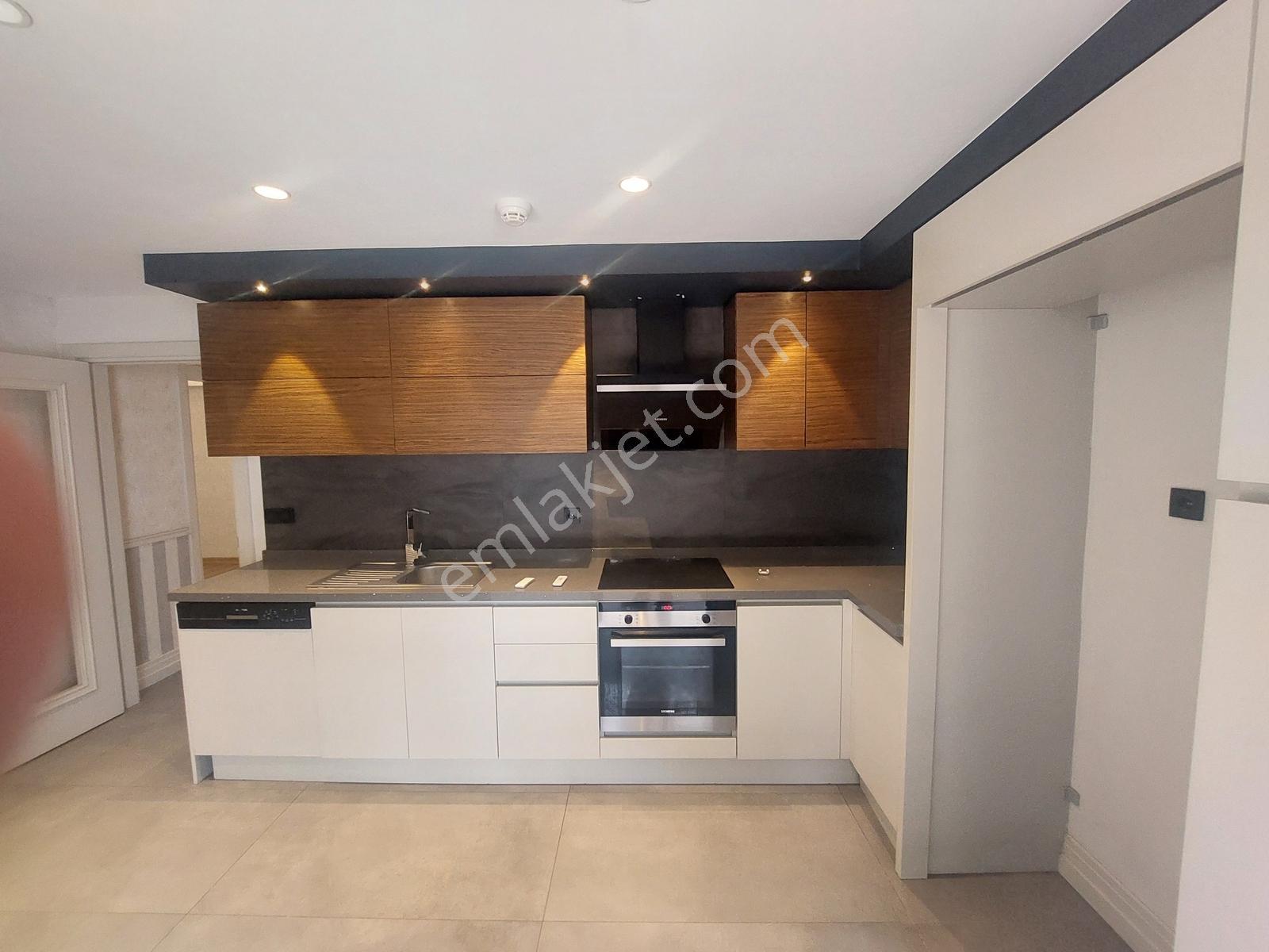 Avcılar Caddebostan Projesinde 140m2 Lüks Bahçeli Dubleks Daire - Görsel 33
