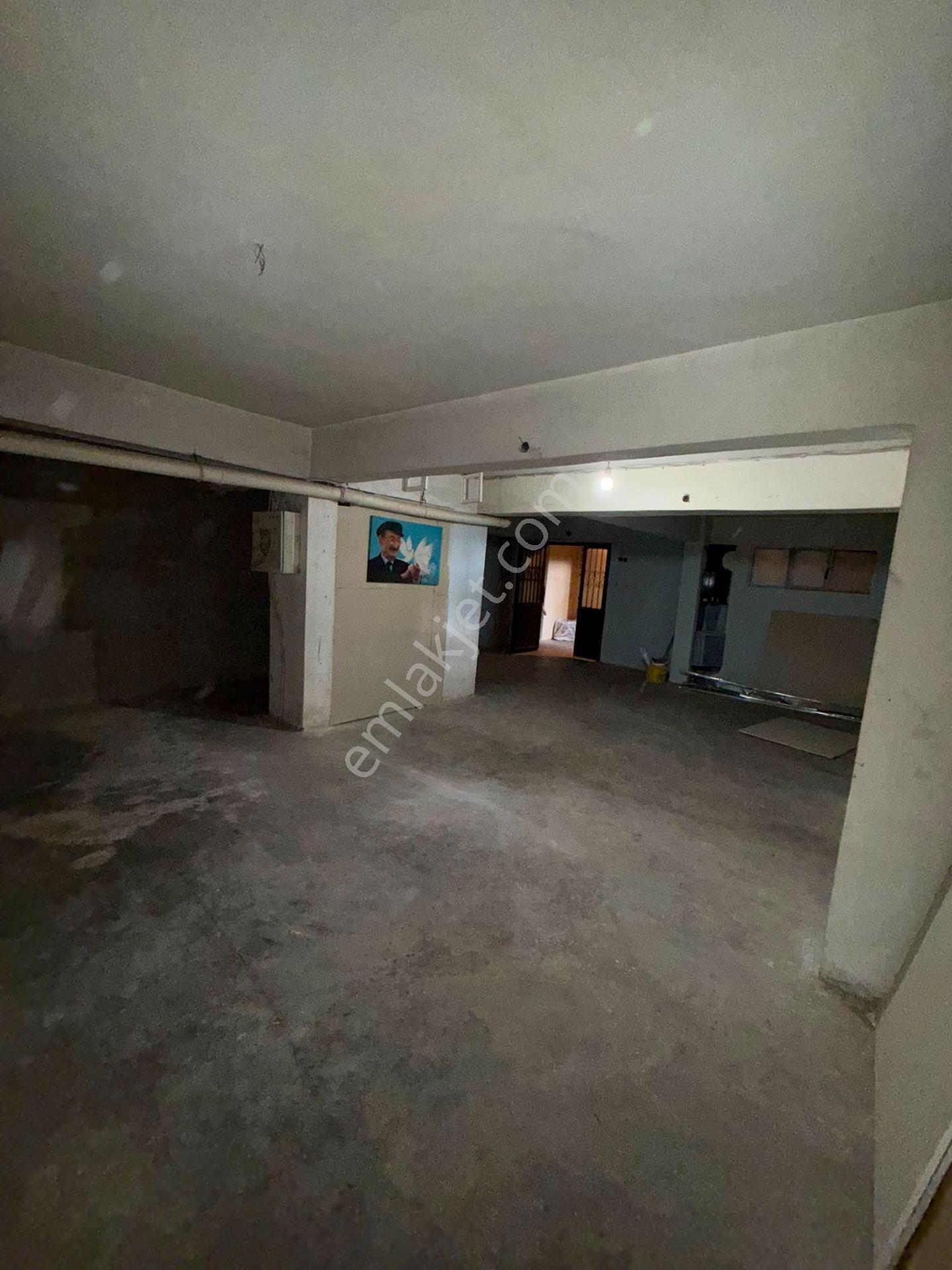 Cerrahpaşa Emlaktan Avcılar Mustafa Kemalpaşa’da Kiralık 40 M² Bodrum Kat Dükkan | 10.000 Tl - Görsel 3
