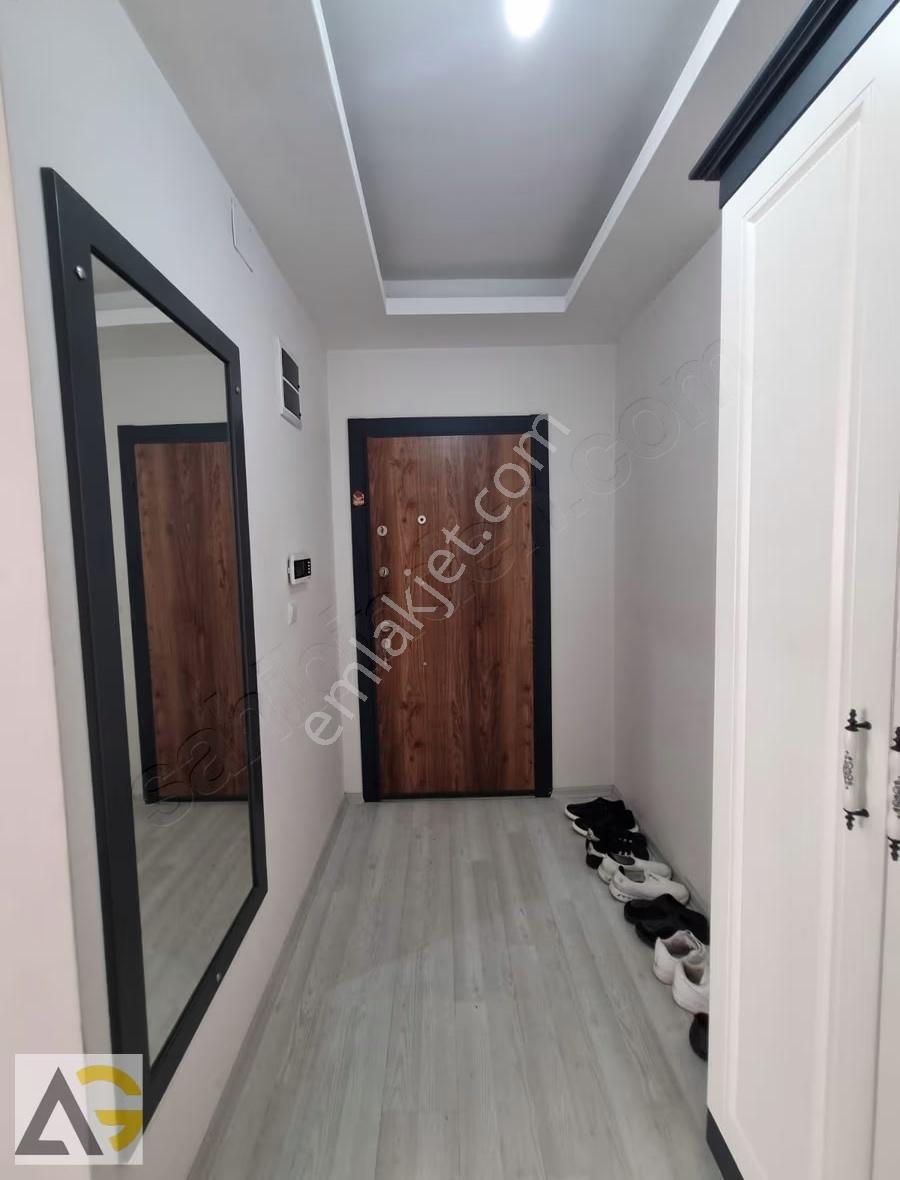 Auradan Azor Plaza Evlerinde Kiralık Eşyalı 1+1 Daire - Görsel 10
