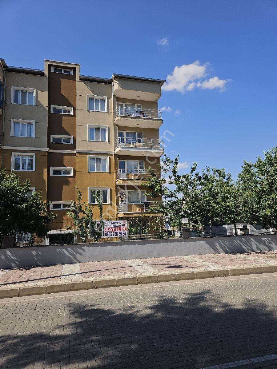 Acill Satılık.. Bölgenin En Uygun Dairesi.. 3+1