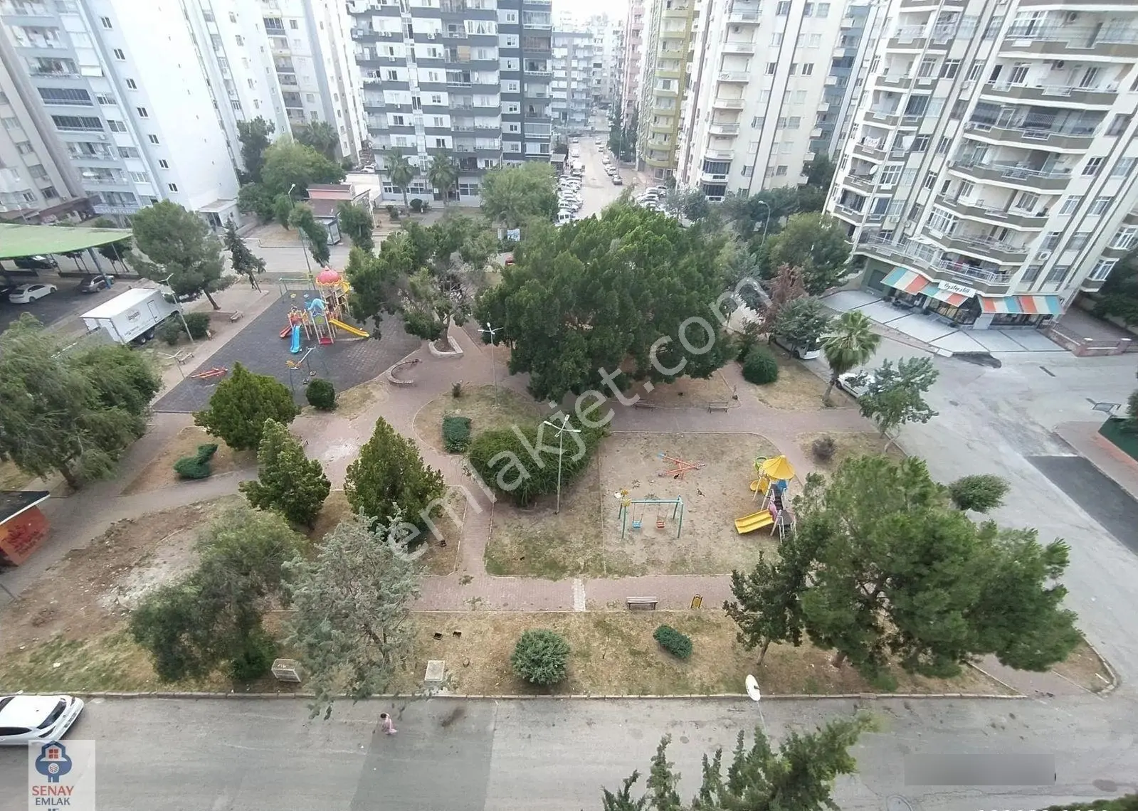 Adana Çukurova Güzelyalı Mah Nigahi Soykan Karşısı Pazar Ve Park Yanı İskanlı Krediye Uygun 3+1 Km