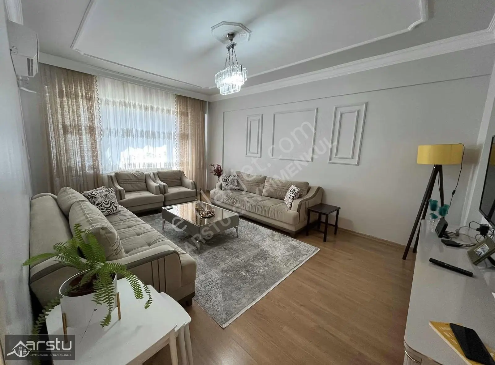 Arstu Gm.haliseden Altınşehirde Satılık 4+1 Lüks Bakımlı Daire
