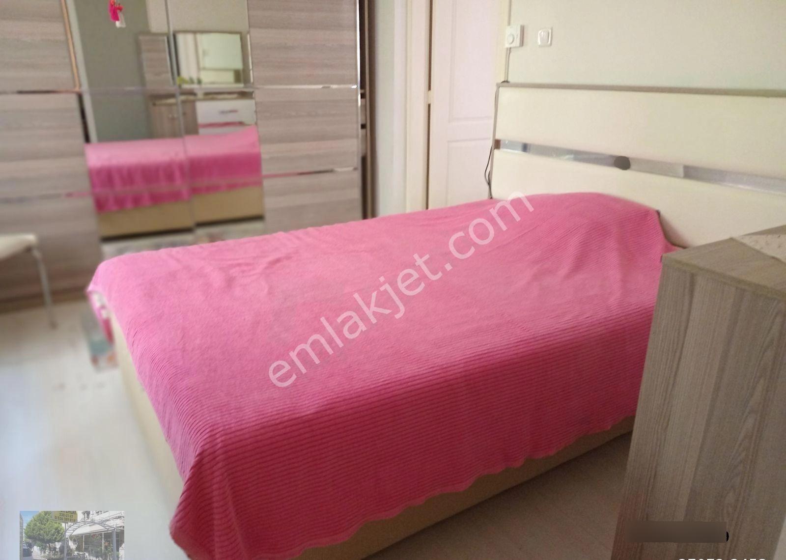 Bostanlı Merkezde Sahile Çok Yakın Mobilyalı - Görsel 7