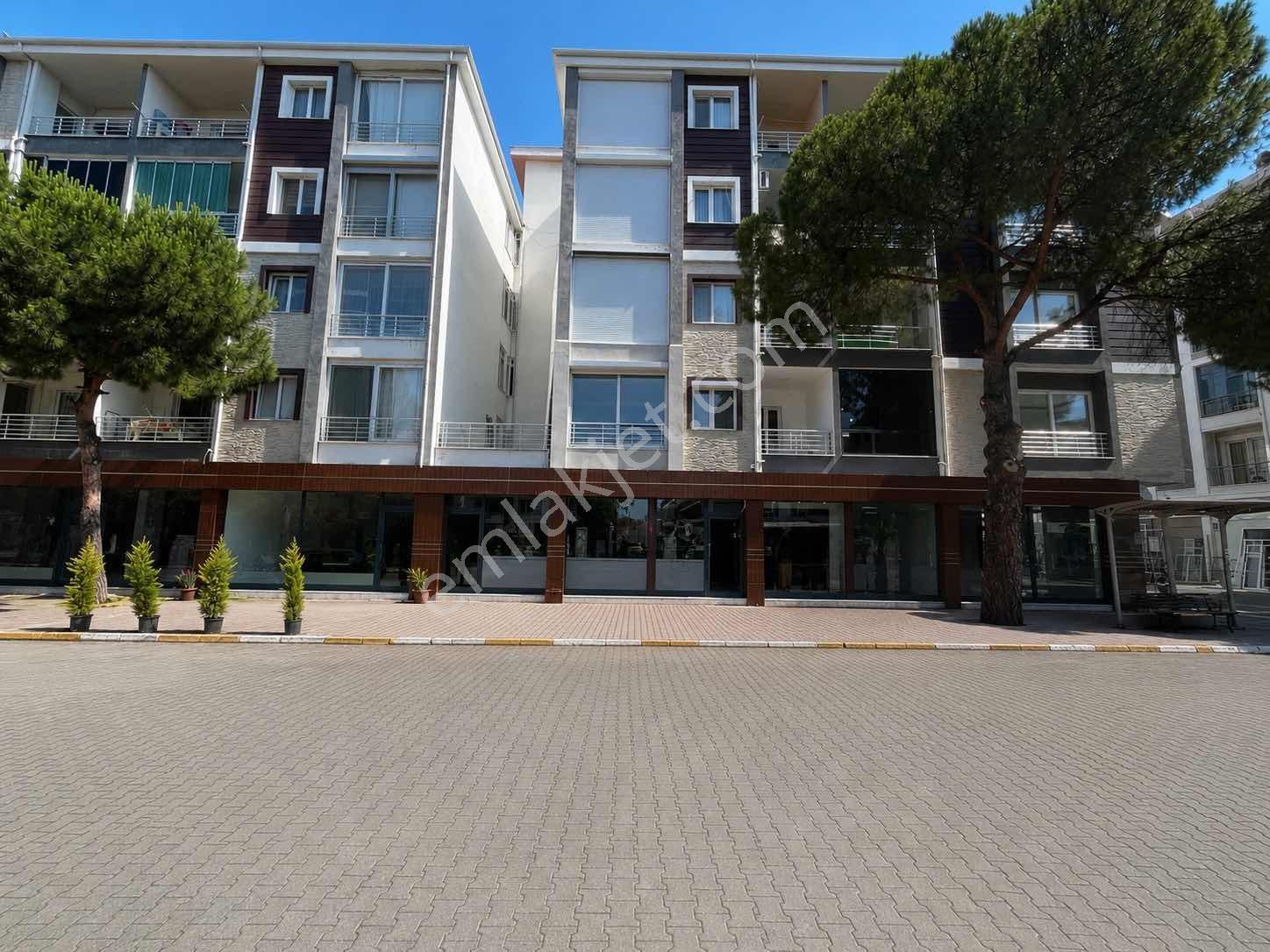 Dağlı !gayrimenkul'den|cadde Üzeri|ara|kat|2+1|teraslı|daire.