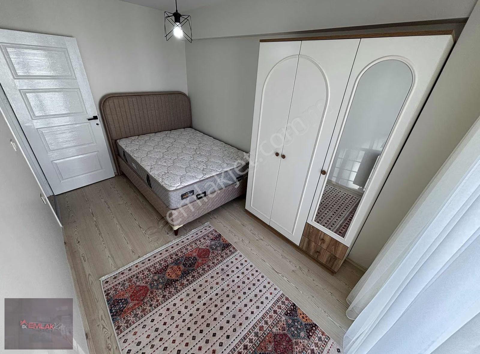 Emlakkent'den Acil Satılık Eşyalı Cambalkom Kombili 1+1 Daire - Görsel 4