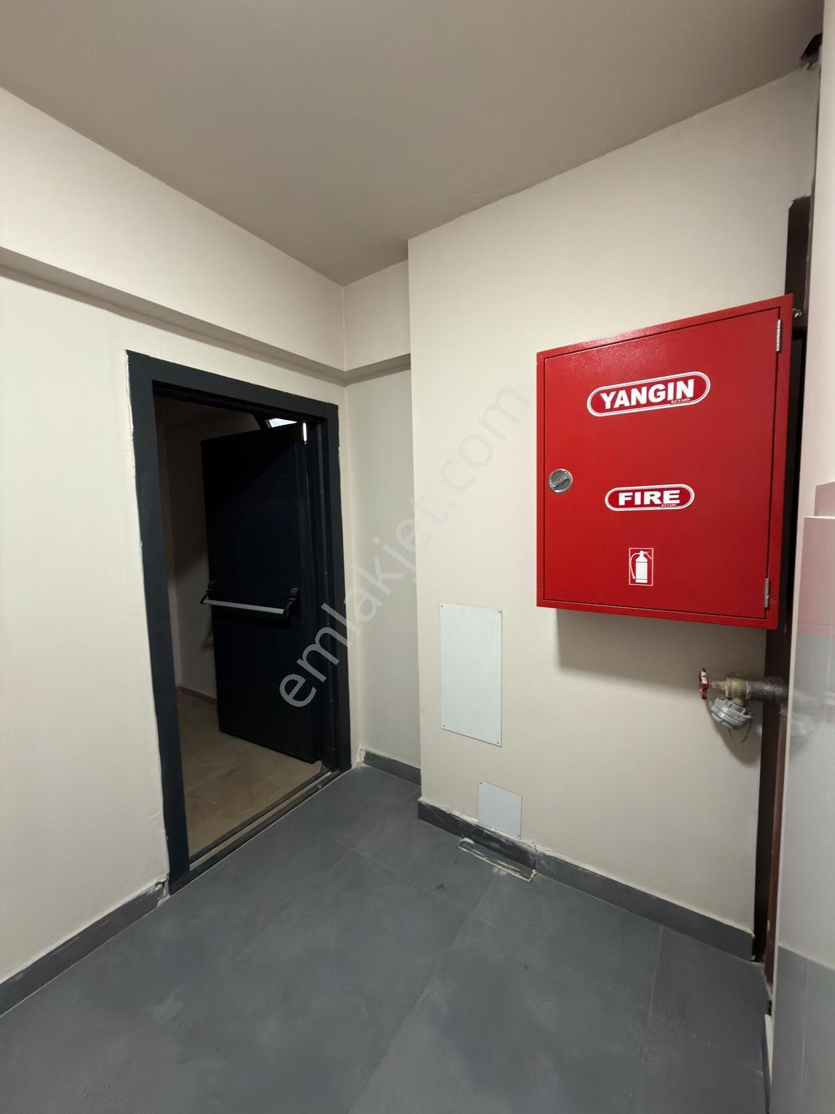 Pusula İnş.tan Haseki Hastanesine Yakın Sitede 130m2 3+1 8kat Da - Görsel 26
