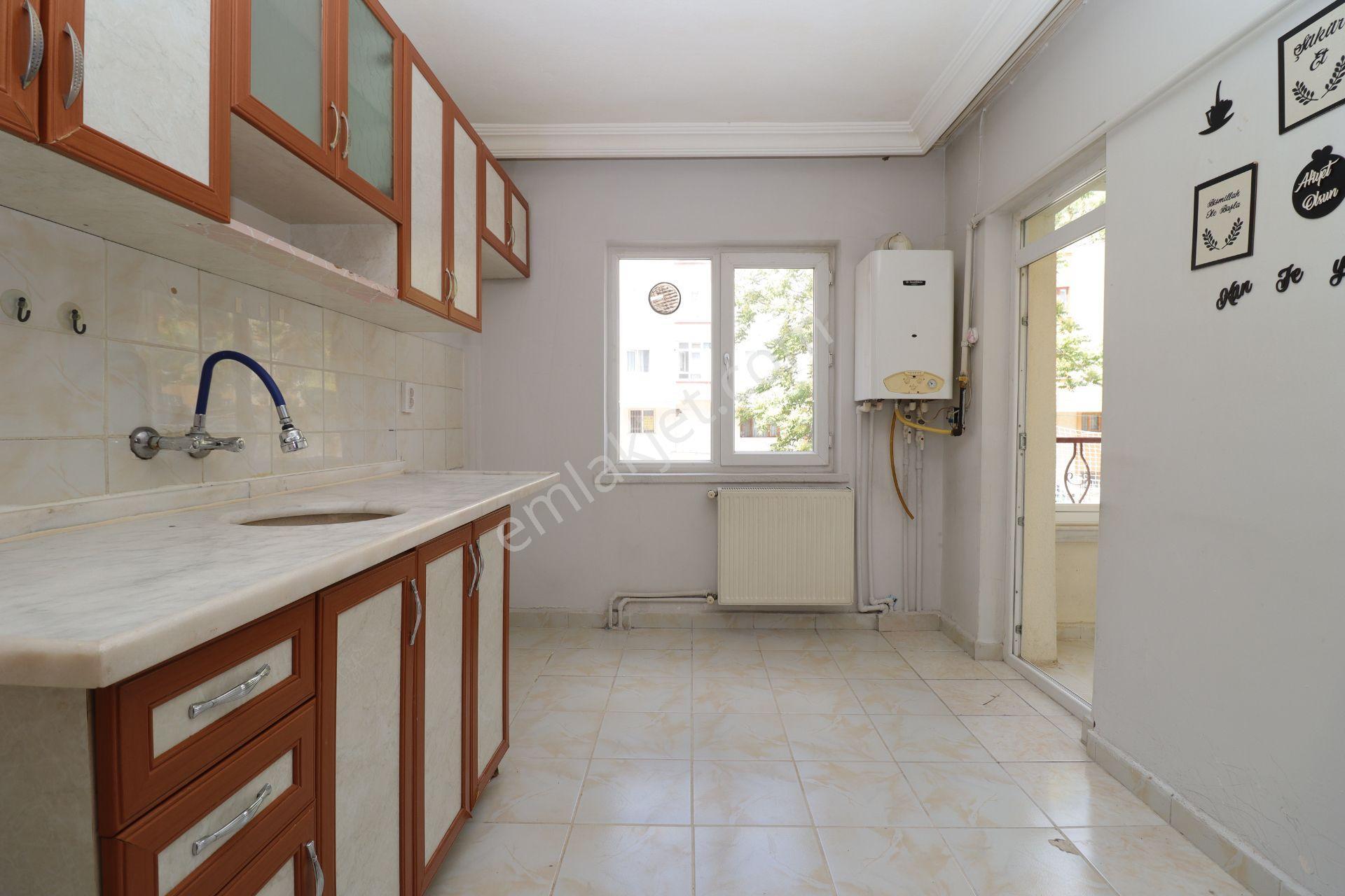 Akif'ten Atakent'te 3+1 14.cadde Üzeri Ara Kat G/b Cephe Kiralık Daire - Görsel 5