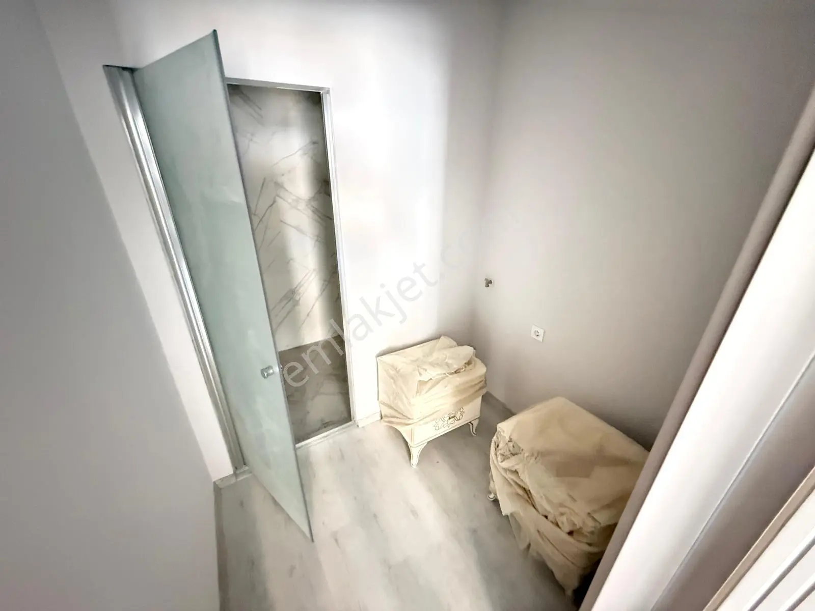 Karapürçek Mah Caddeye Yakın Asansörlü Satılık Daire - Görsel 5