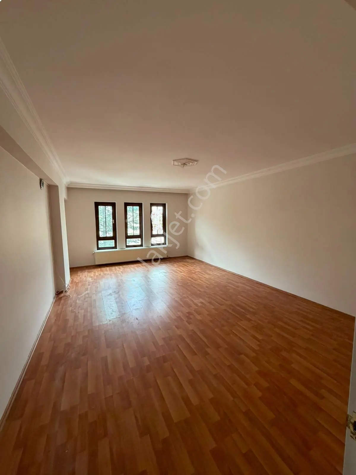 Kiralık*daire*osmangazi Mah*okullar** Çevresin De*katta*3+1*yapılı