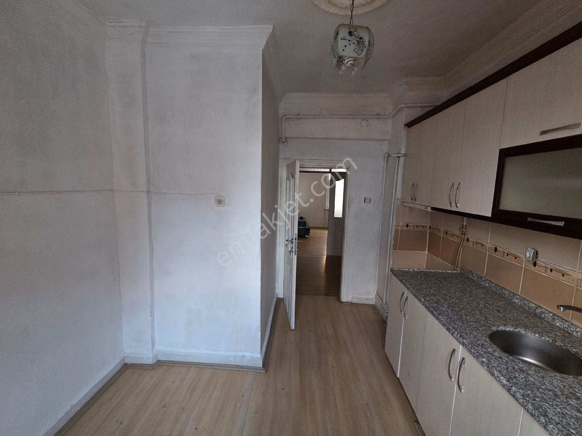 Rızaiye Mahallesinde 3+1 Kubbeli Camiinin İlerisinde Kiralık Daire - Görsel 8