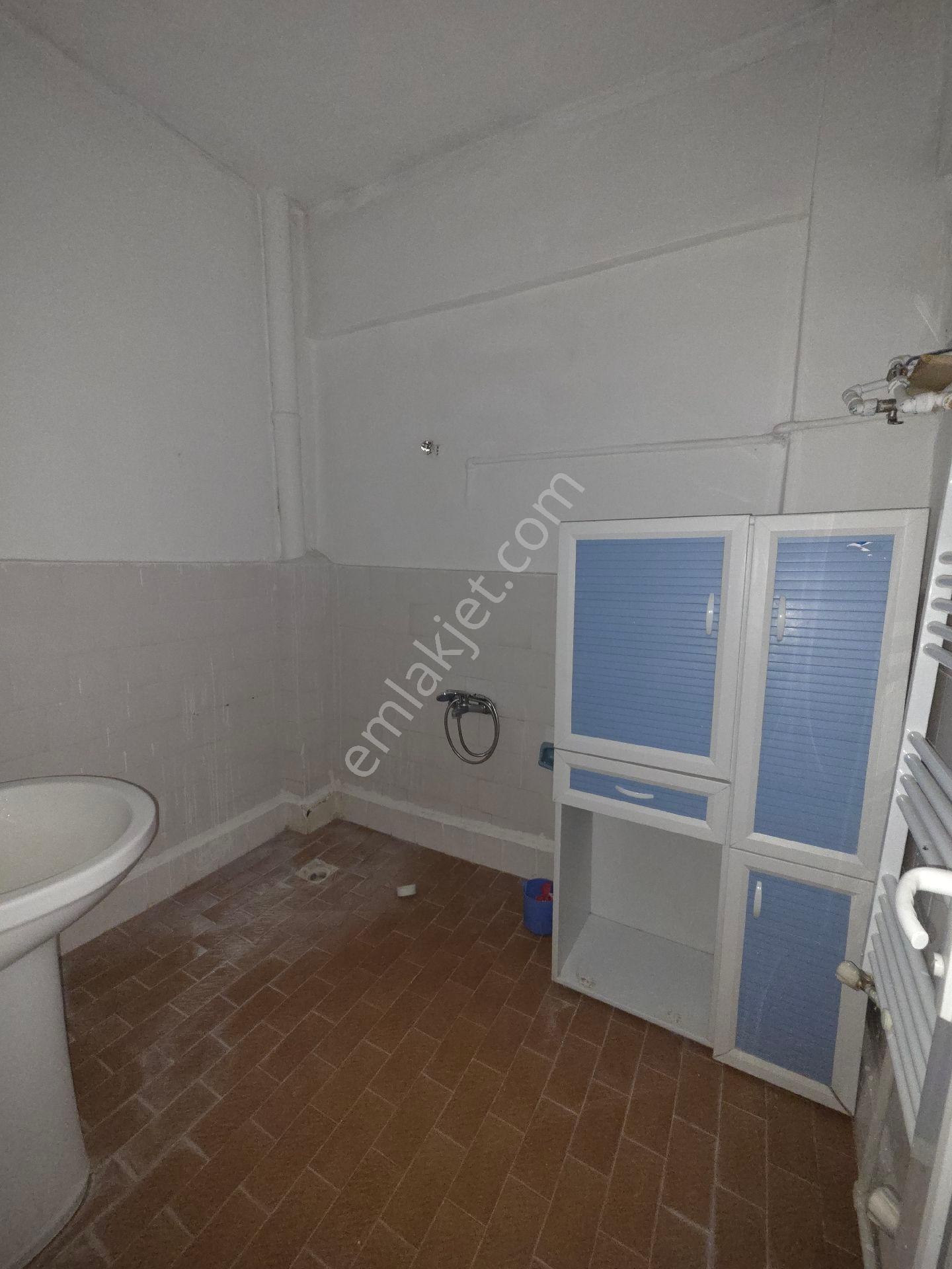 Rızaiye Mahallesinde 3+1 Kubbeli Camiinin İlerisinde Kiralık Daire - Görsel 23