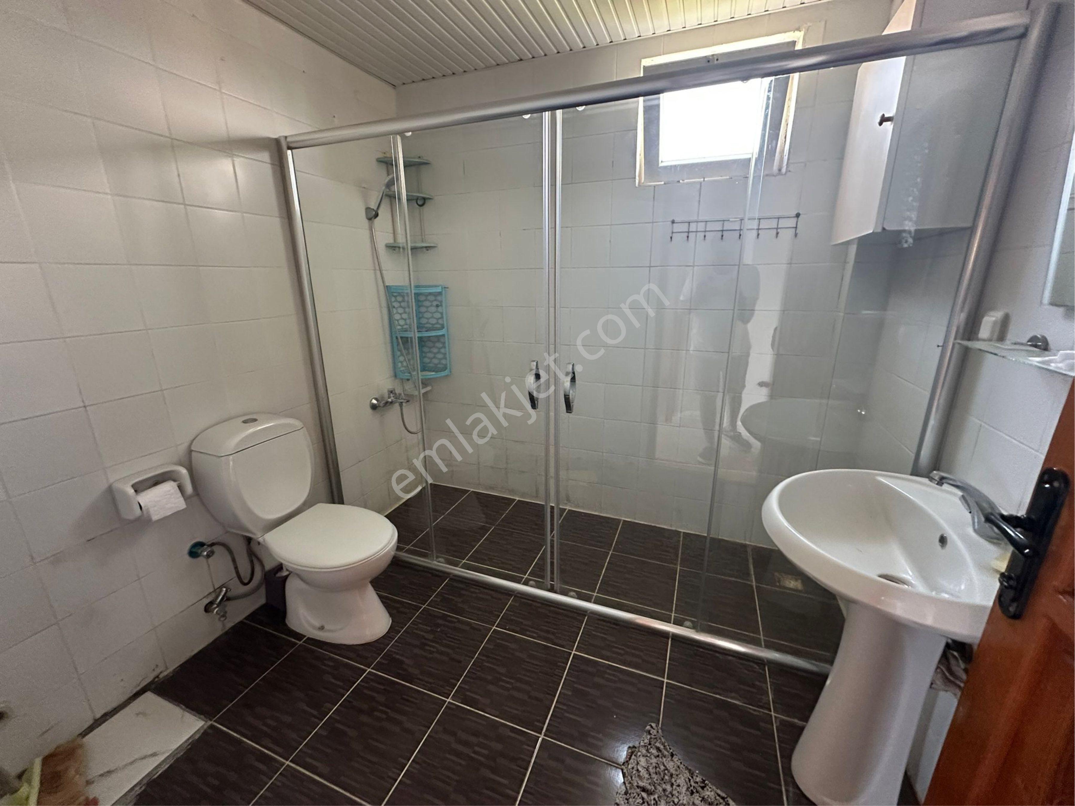 Alanya Okurcalar Mahallesinde Kiralık 2+1 Ayrı Mutfak Denize Sıfır Müstakil Daire - Görsel 8