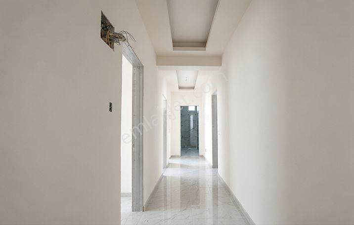 Serdivan'da Bahçeli Şömineli Ebeveyn Banyolu 3+1 Sıfır Daire - Görsel 2