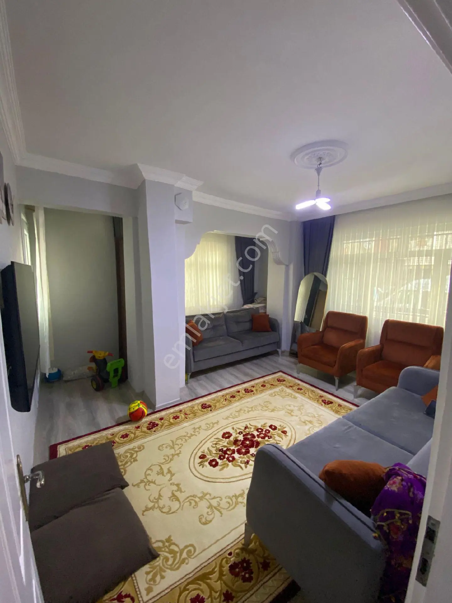 🏡 Sultangazi 75. Yıl Mahallesi'nde Satılık Yüksek Giriş Fırsat Daire! 🔑 - Görsel 2