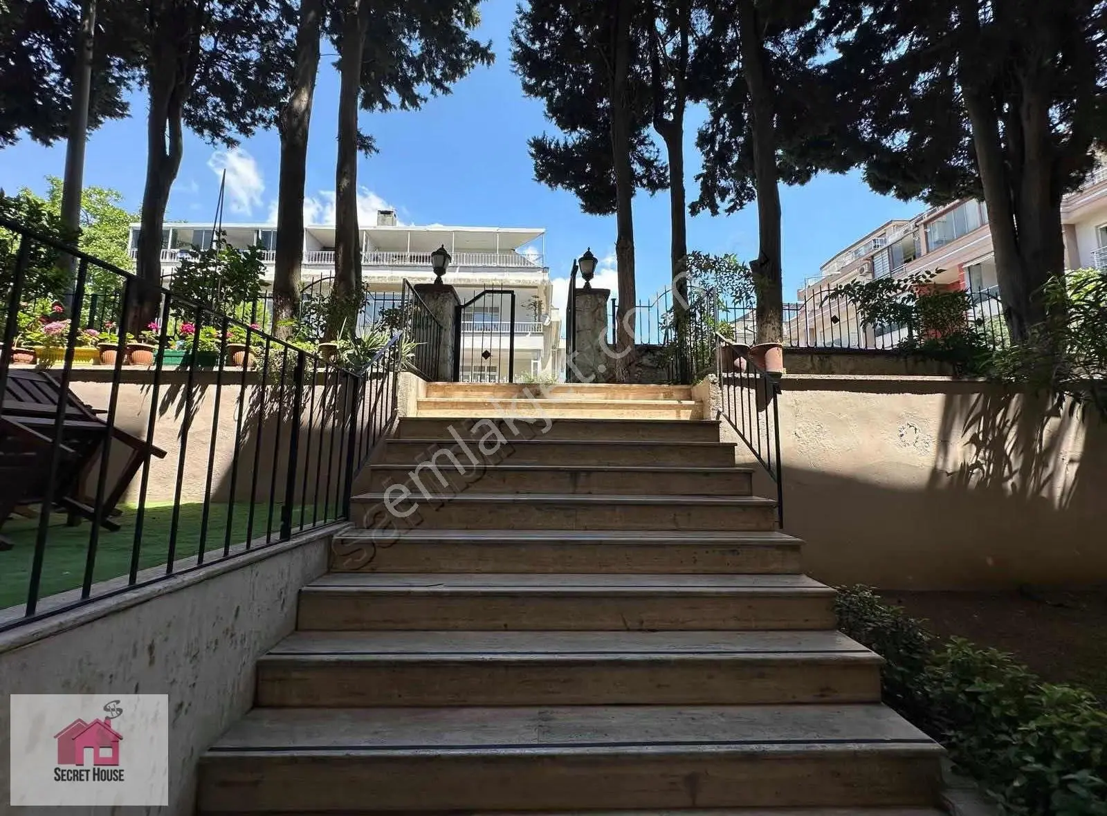 Secret House'dan Beyti Bölgesinde Ön Cephe 3+1 Çatı Dubleksi