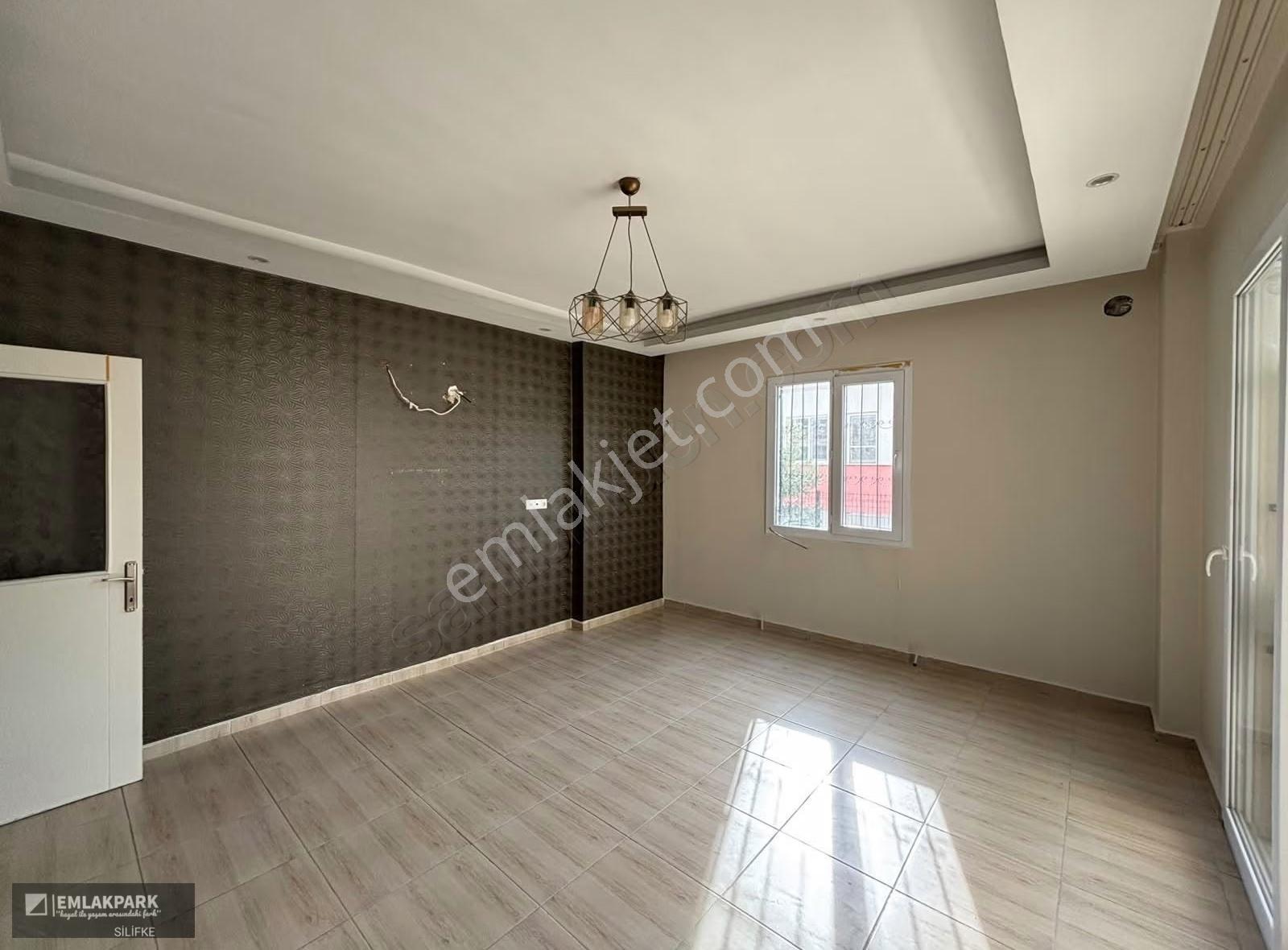 Emlakparkdan Silifke Sarıcalar Mah Tepede Kiralık 2+1 Daire - Görsel 13
