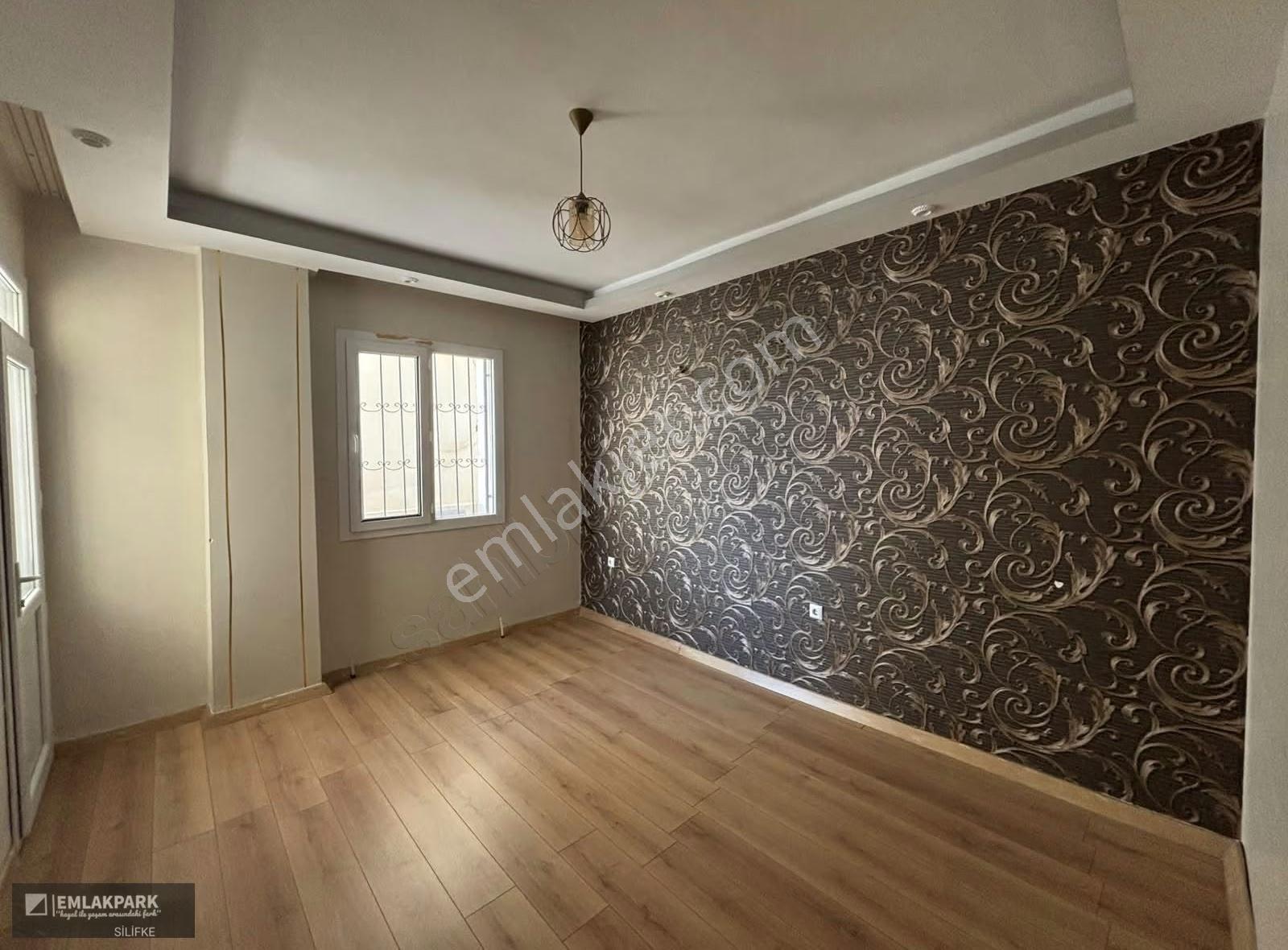 Emlakparkdan Silifke Sarıcalar Mah Tepede Kiralık 2+1 Daire - Görsel 12
