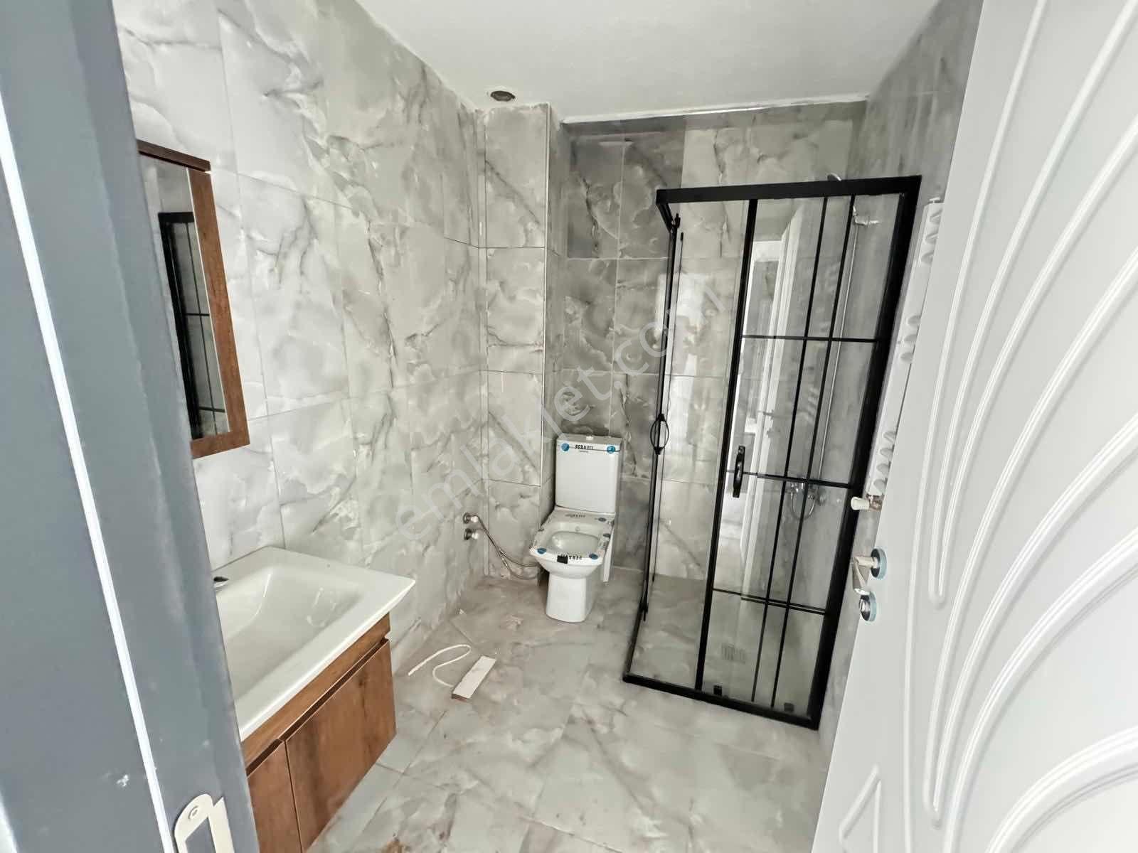 Acil Cadde Dibi 1yıllık Bina 30bin Kiracılı 2.kat 1+1 Lüks Daire - Görsel 15