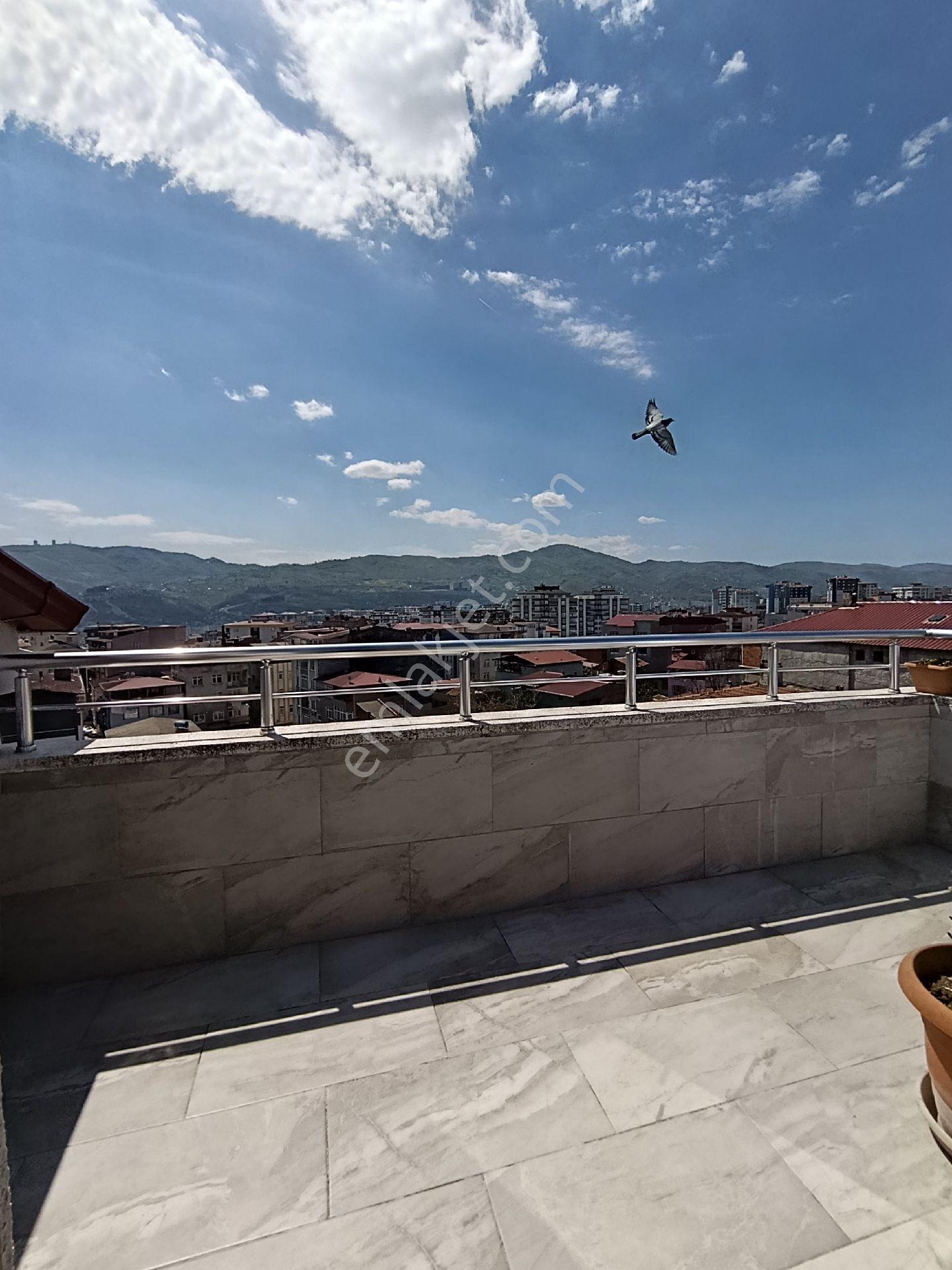 Eşyalı Kiralık Asansörlü Klimalı Çatı Katı