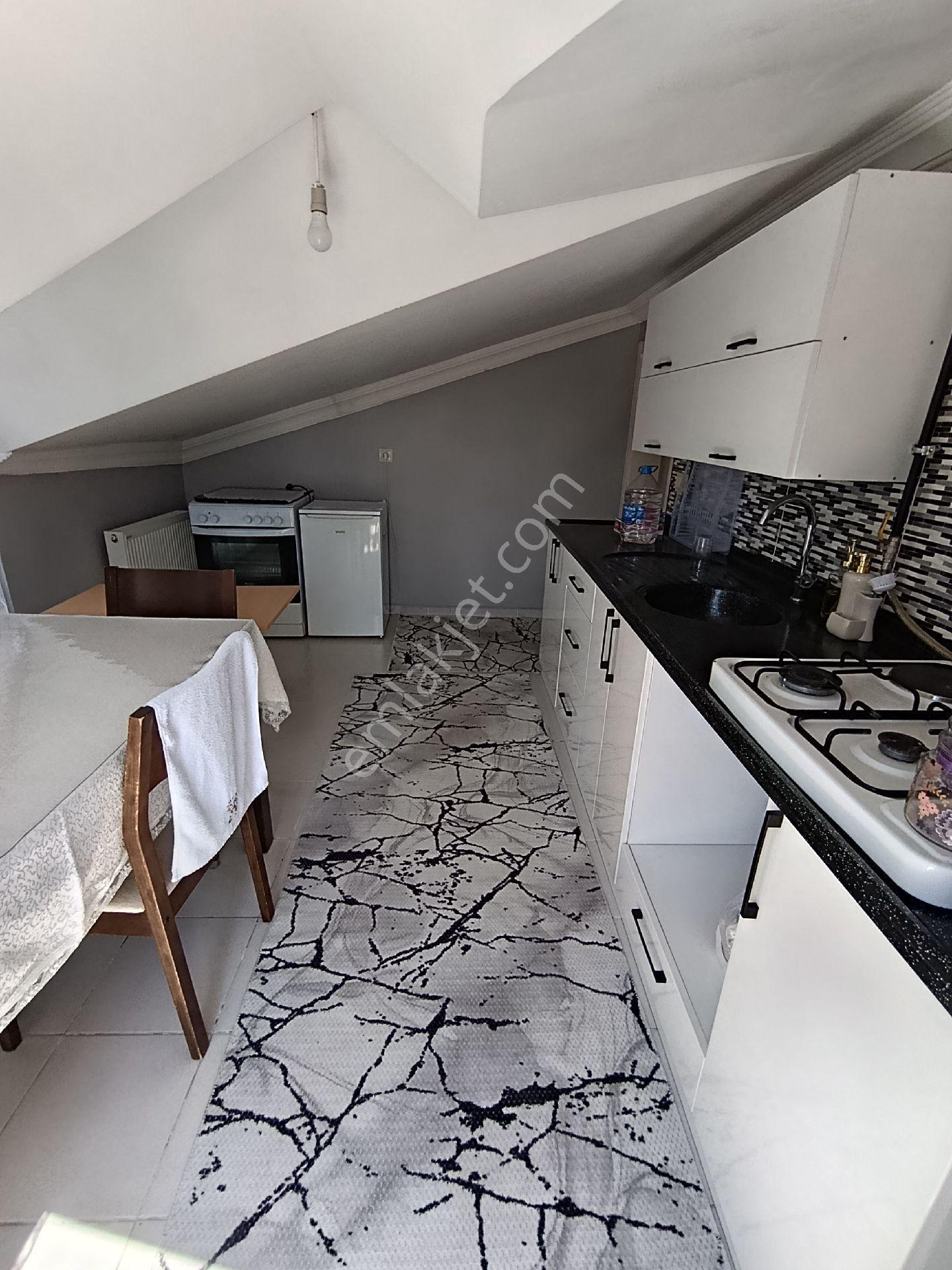Eşyalı Kiralık Asansörlü Klimalı Çatı Katı - Görsel 14
