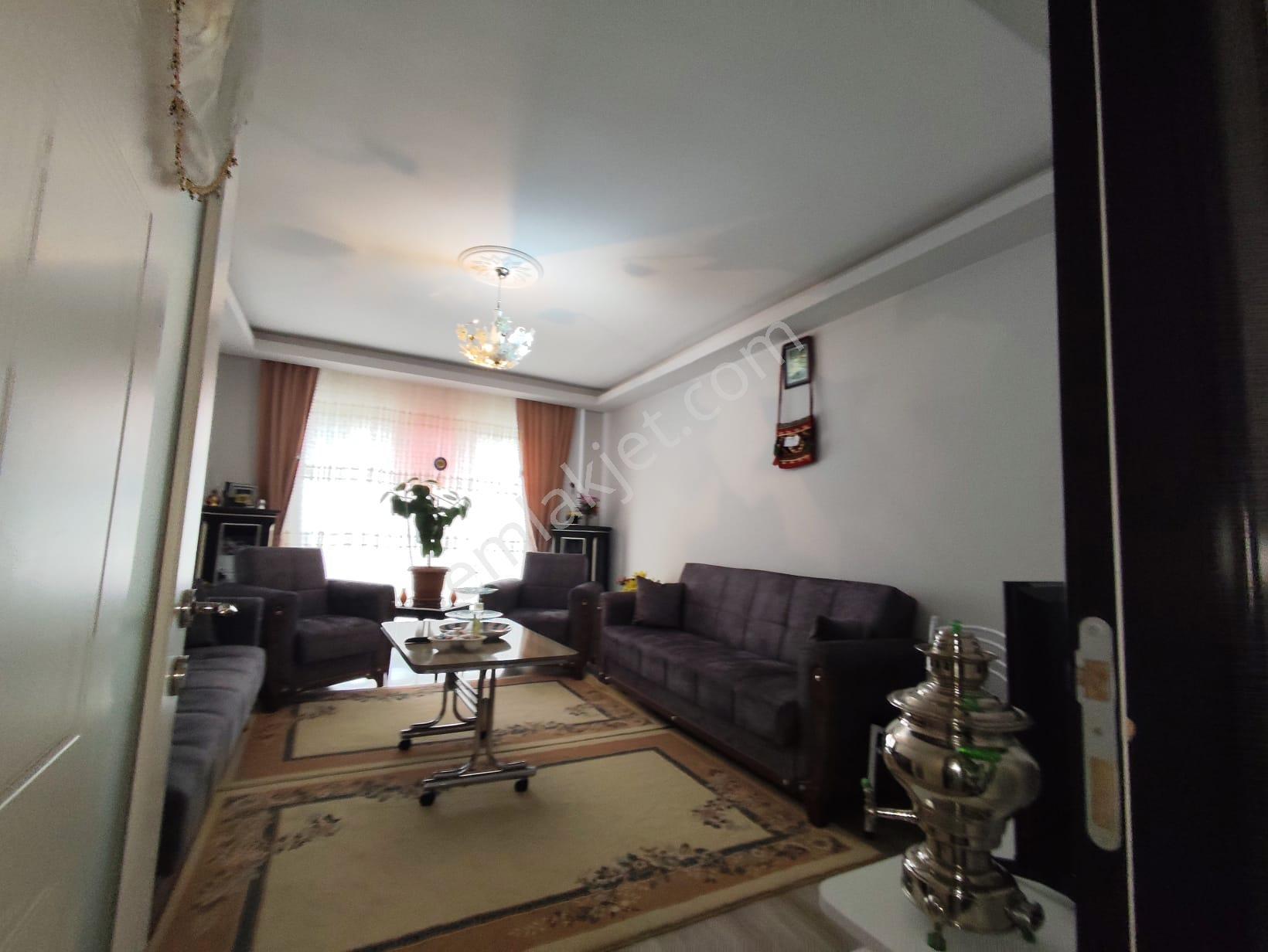 Yılmaz Gayrimenkulden 3+1 Fırsat Dairesi - Görsel 3