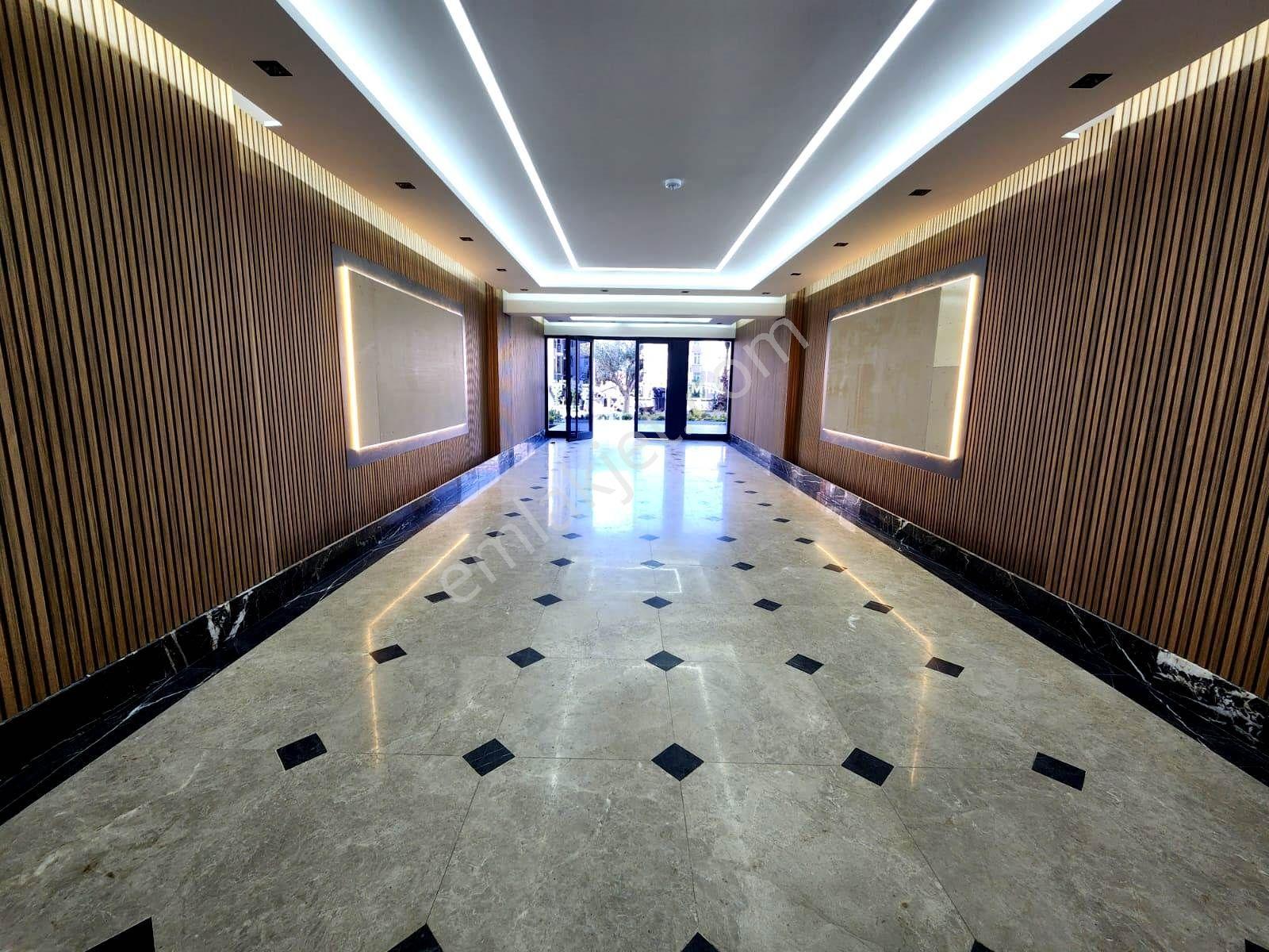 Bağcılar`da Sıfır Site İçerisinde Mükemmel 12. Ara Kat Daire - Görsel 8