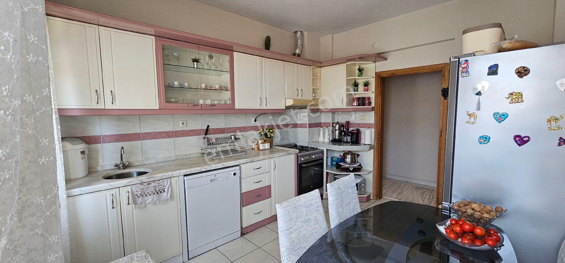 Eski Hisar Mahallesinde Satılık Kapalı Garajlı Geniş 3+1 Daire - Görsel 12