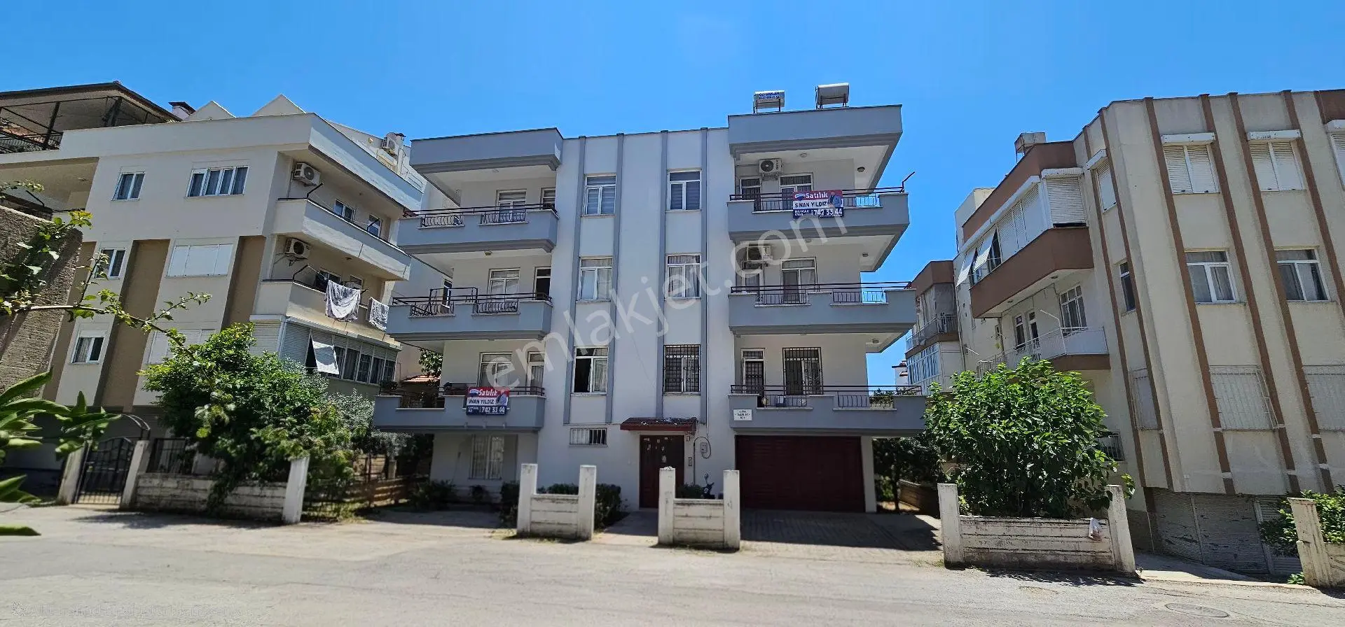 Eski Hisar Mahallesinde Satılık Kapalı Garajlı Geniş 3+1 Daire