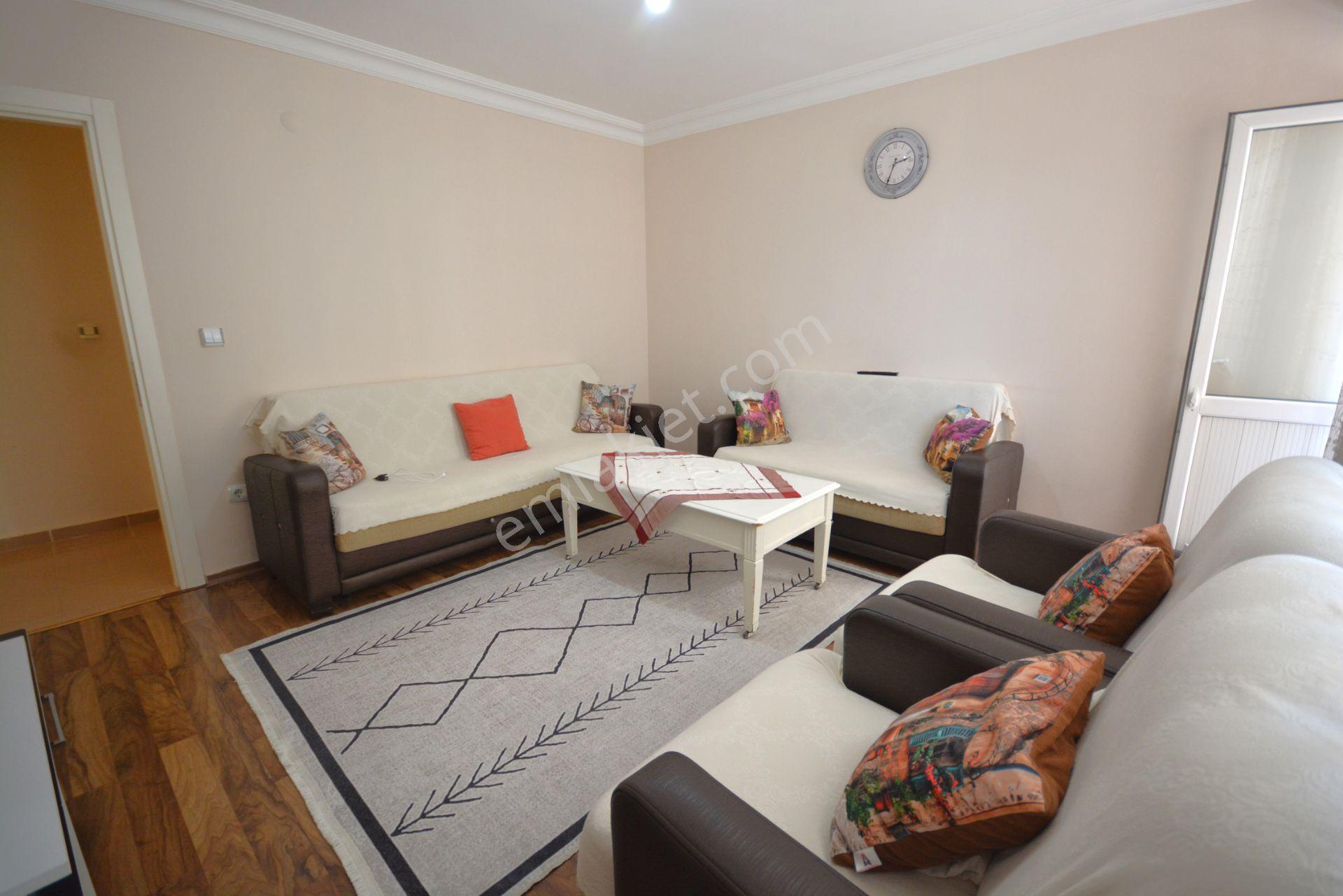 Sarıgazi Merkezde Satılık 2+1 Ara Kat 95 M² Kupon Daire - Görsel 2