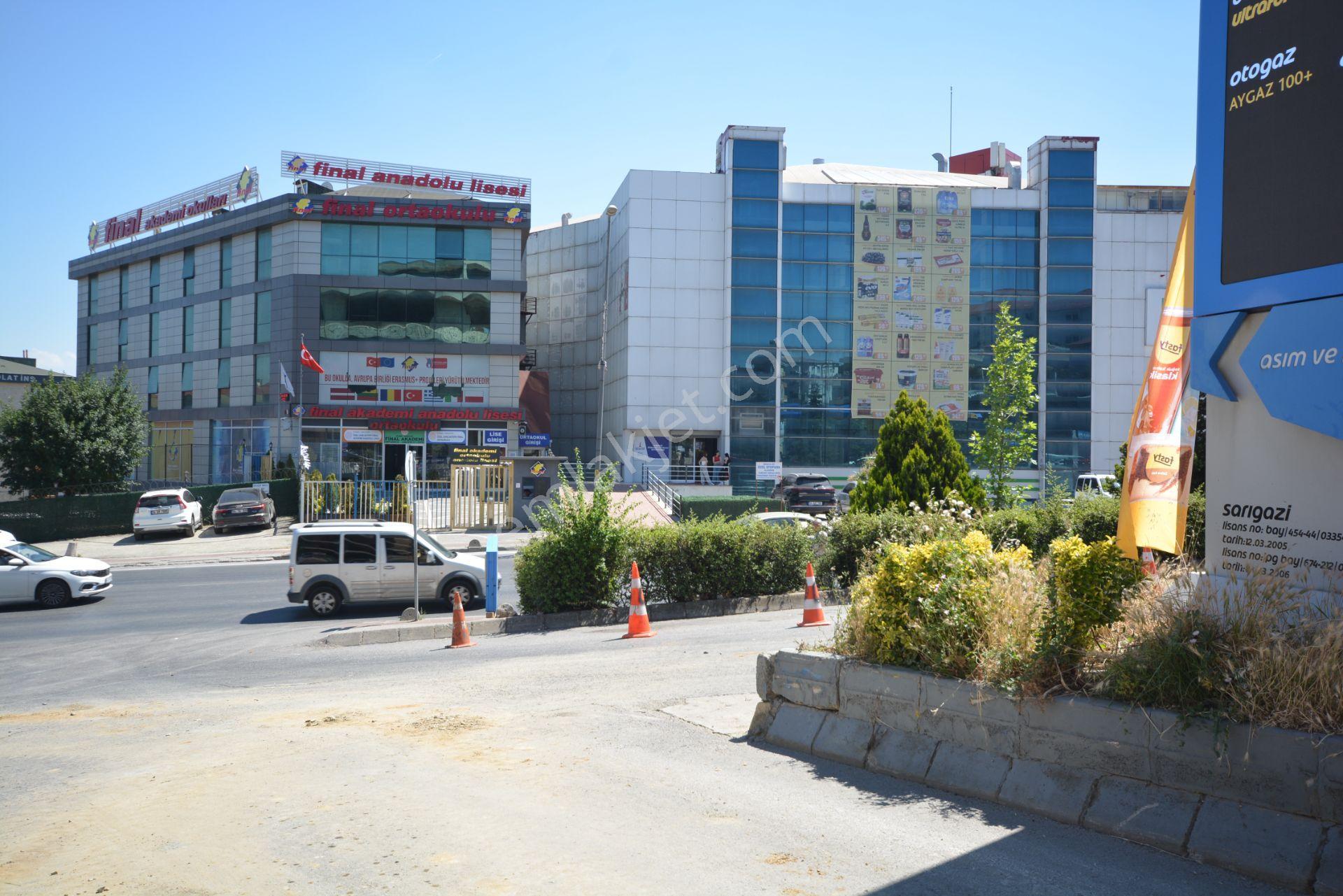 Sarıgazi Merkezde Satılık 2+1 Ara Kat 95 M² Kupon Daire