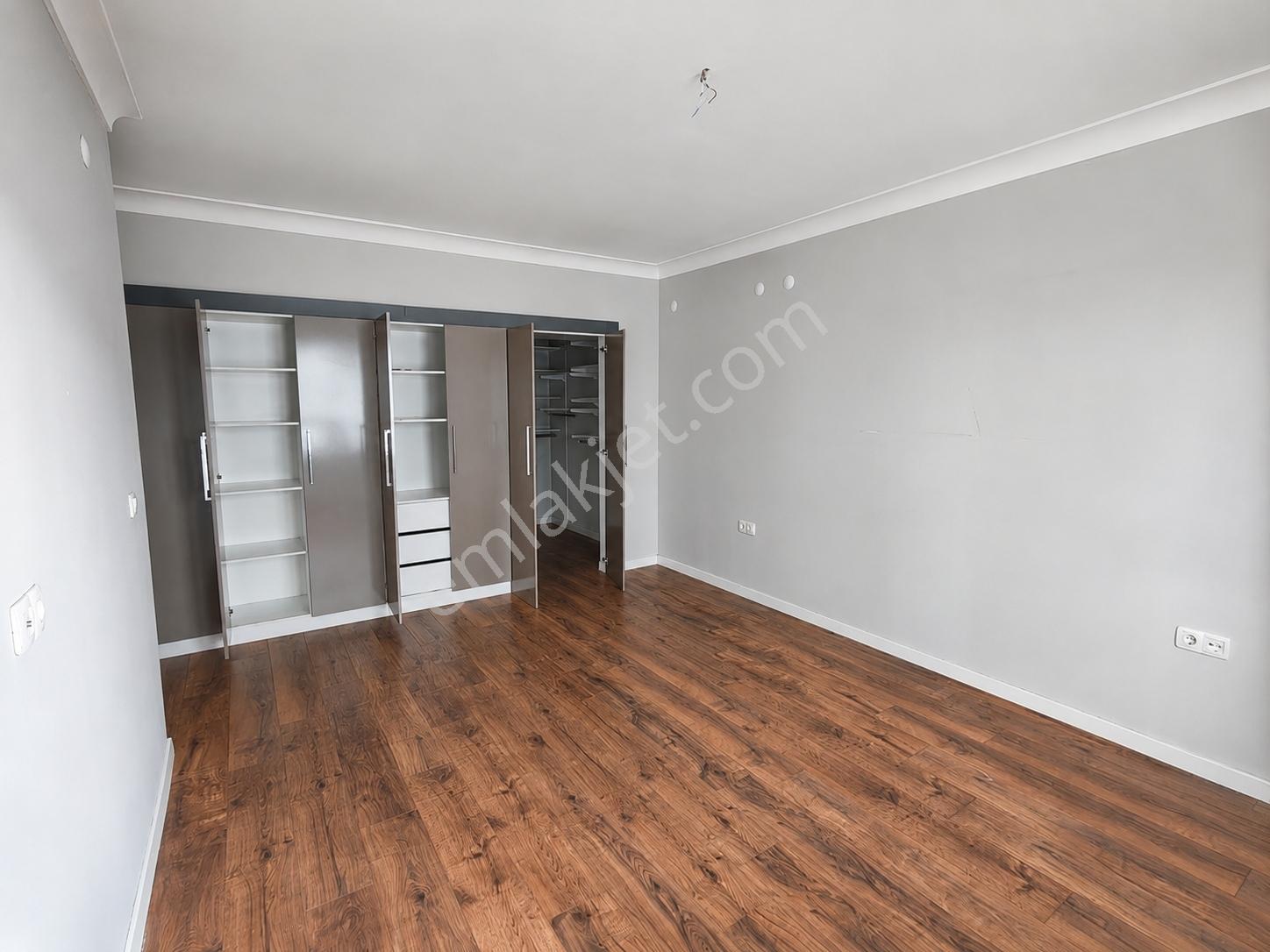 Kuzey Yıldızında Muhteşem Sitede 180m2 Çift Banyo 2 Kiler 4,5+1 - Görsel 29