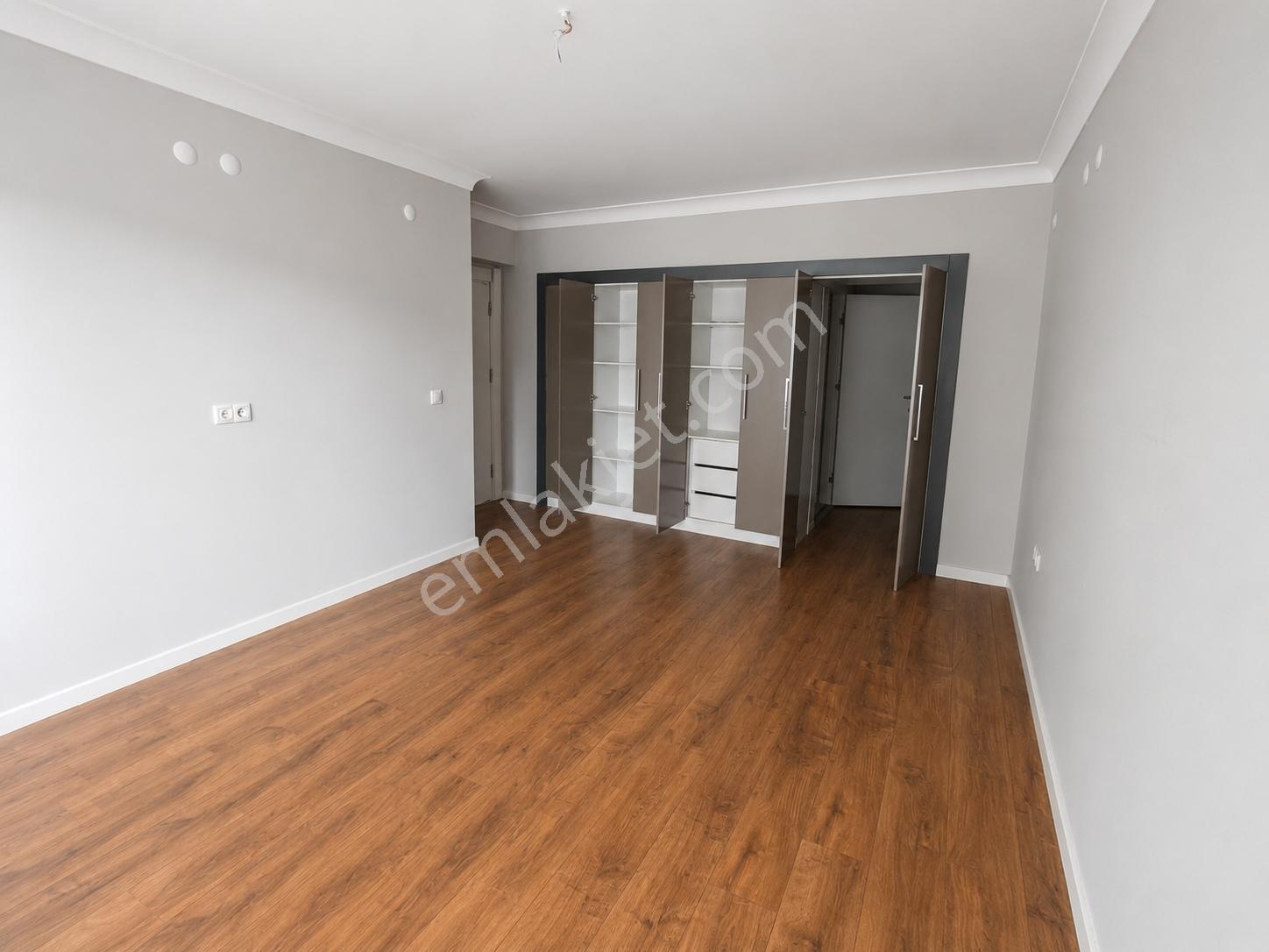 Kuzey Yıldızında Muhteşem Sitede 180m2 Çift Banyo 2 Kiler 4,5+1 - Görsel 28