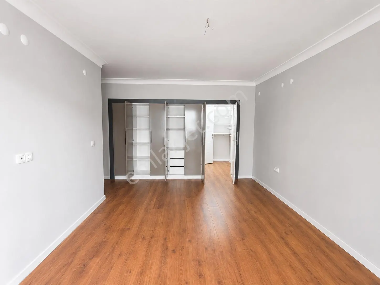 Kuzey Yıldızında Muhteşem Sitede 180m2 Çift Banyo 2 Kiler 4,5+1 - Görsel 5