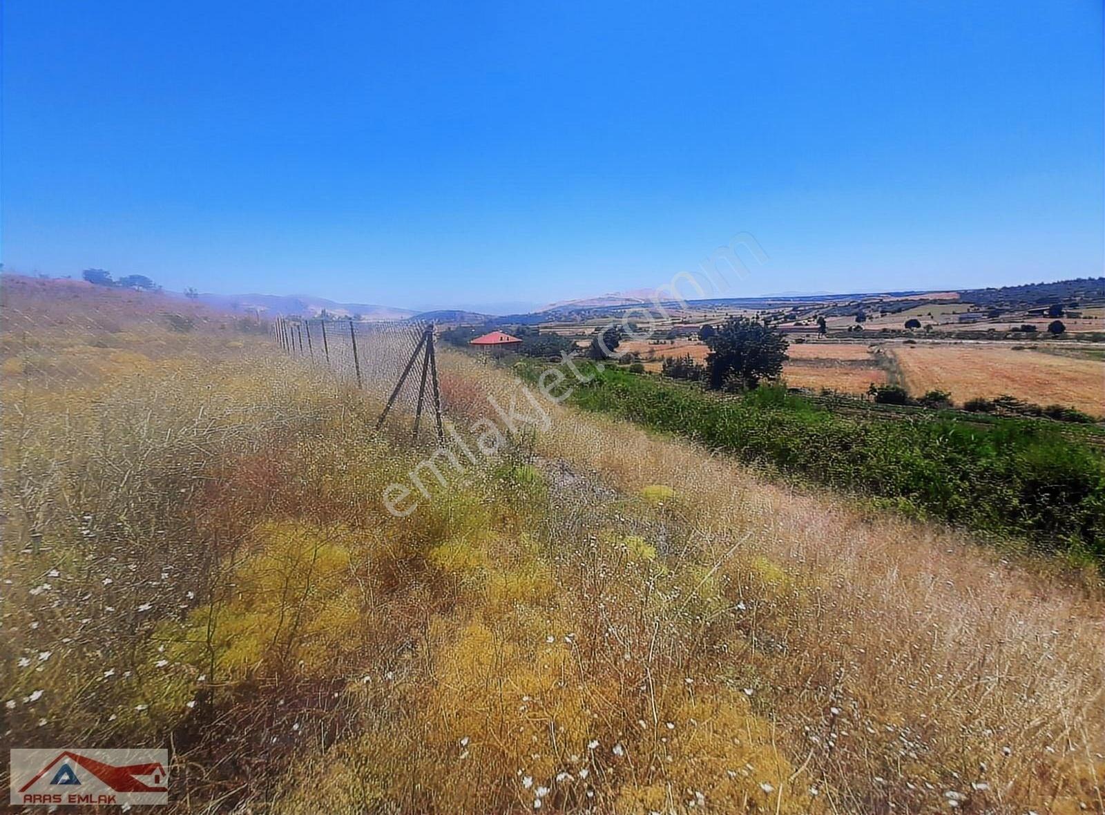 Köye 100 Mtre Yakın Elektrik Su Yolu Var.2250 M2 Kaçmaz Yatırım - Görsel 4