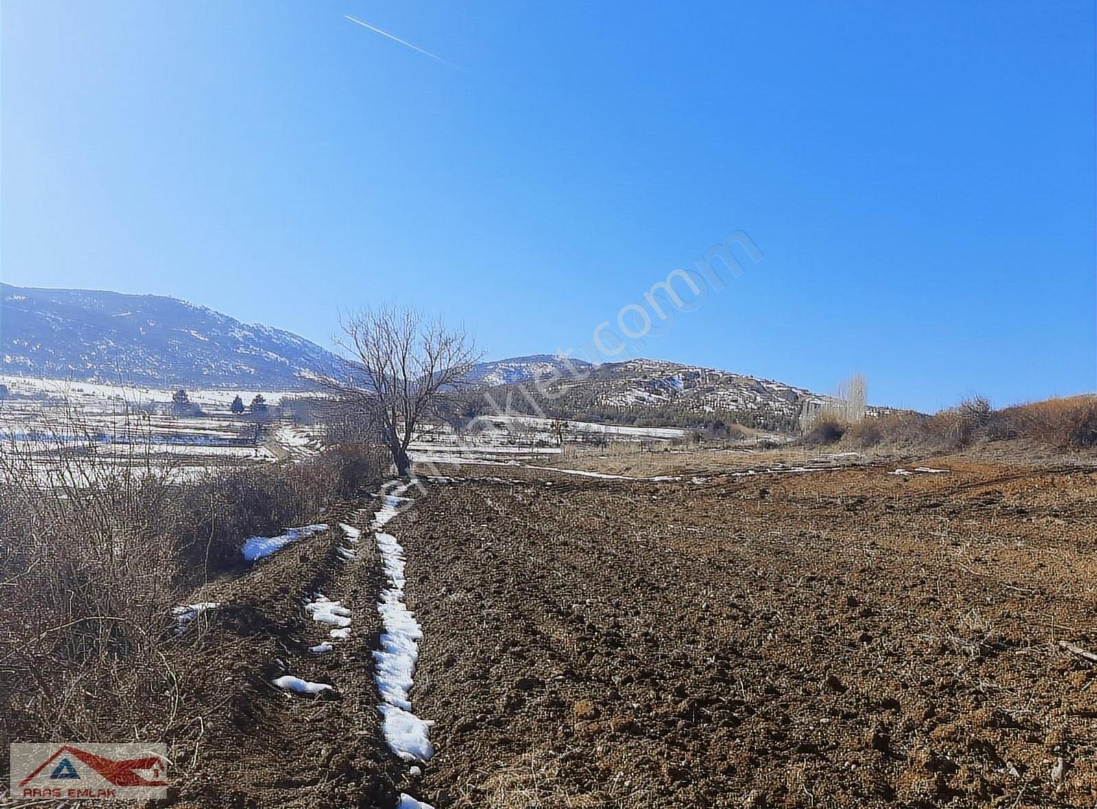 Köye 100 Mtre Yakın Elektrik Su Yolu Var.2250 M2 Kaçmaz Yatırım - Görsel 15