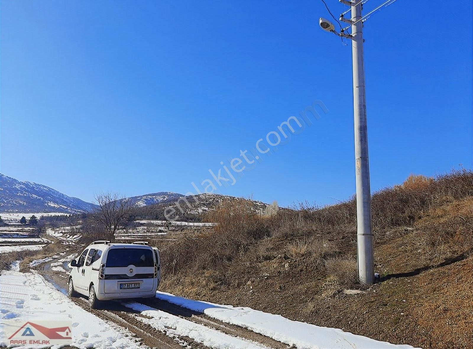 Köye 100 Mtre Yakın Elektrik Su Yolu Var.2250 M2 Kaçmaz Yatırım - Görsel 6