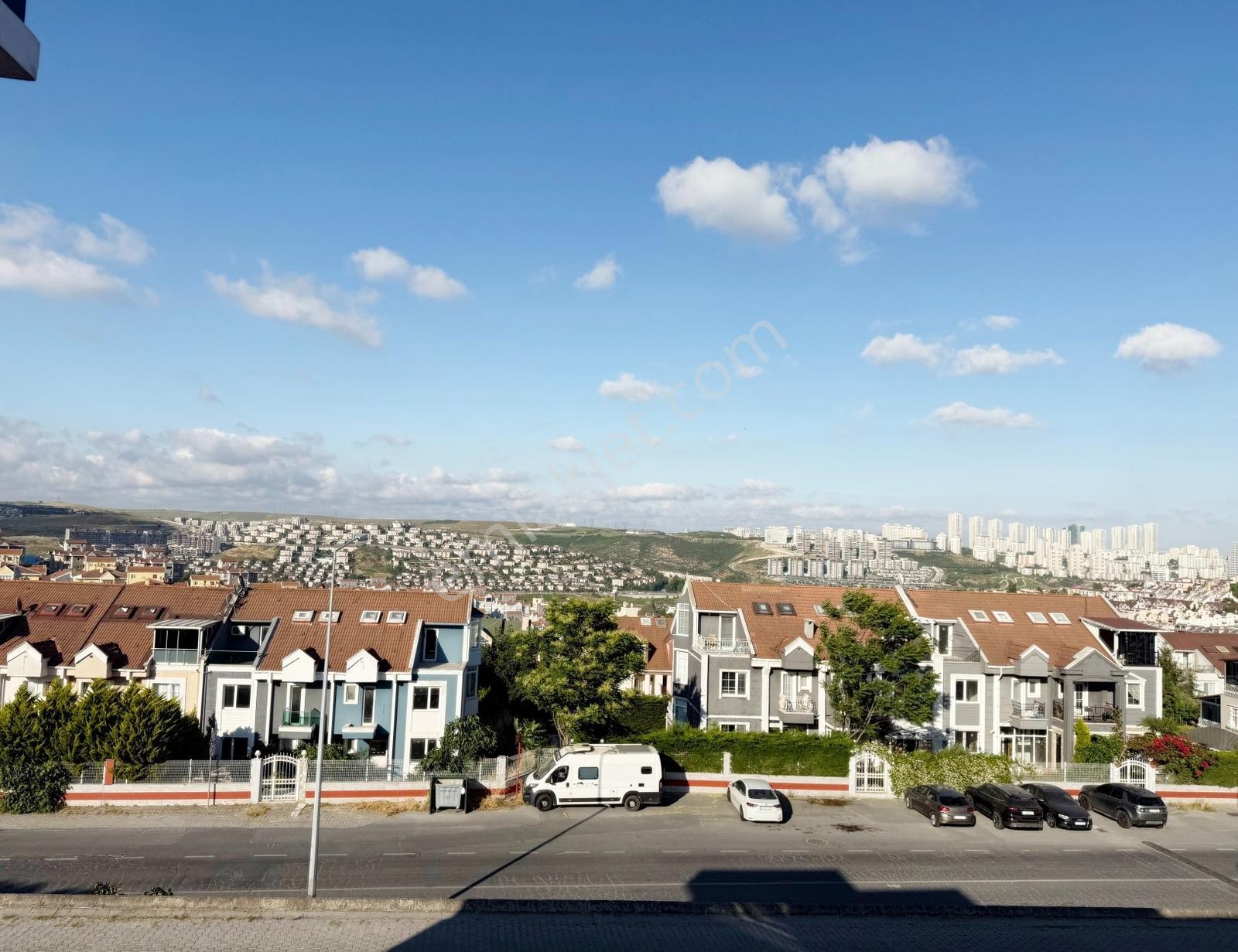Boğazköyde Sıfır 4+1 Villa Bahçe Kullanımlı Manzaralı Önü Açık - Görsel 31