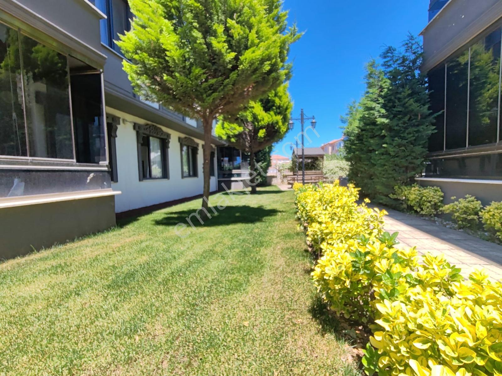 Karasu Yalıda Havuz Cephe Cam Balkonlu Köşe 2+1 Fırsat Daire!!! - Görsel 9