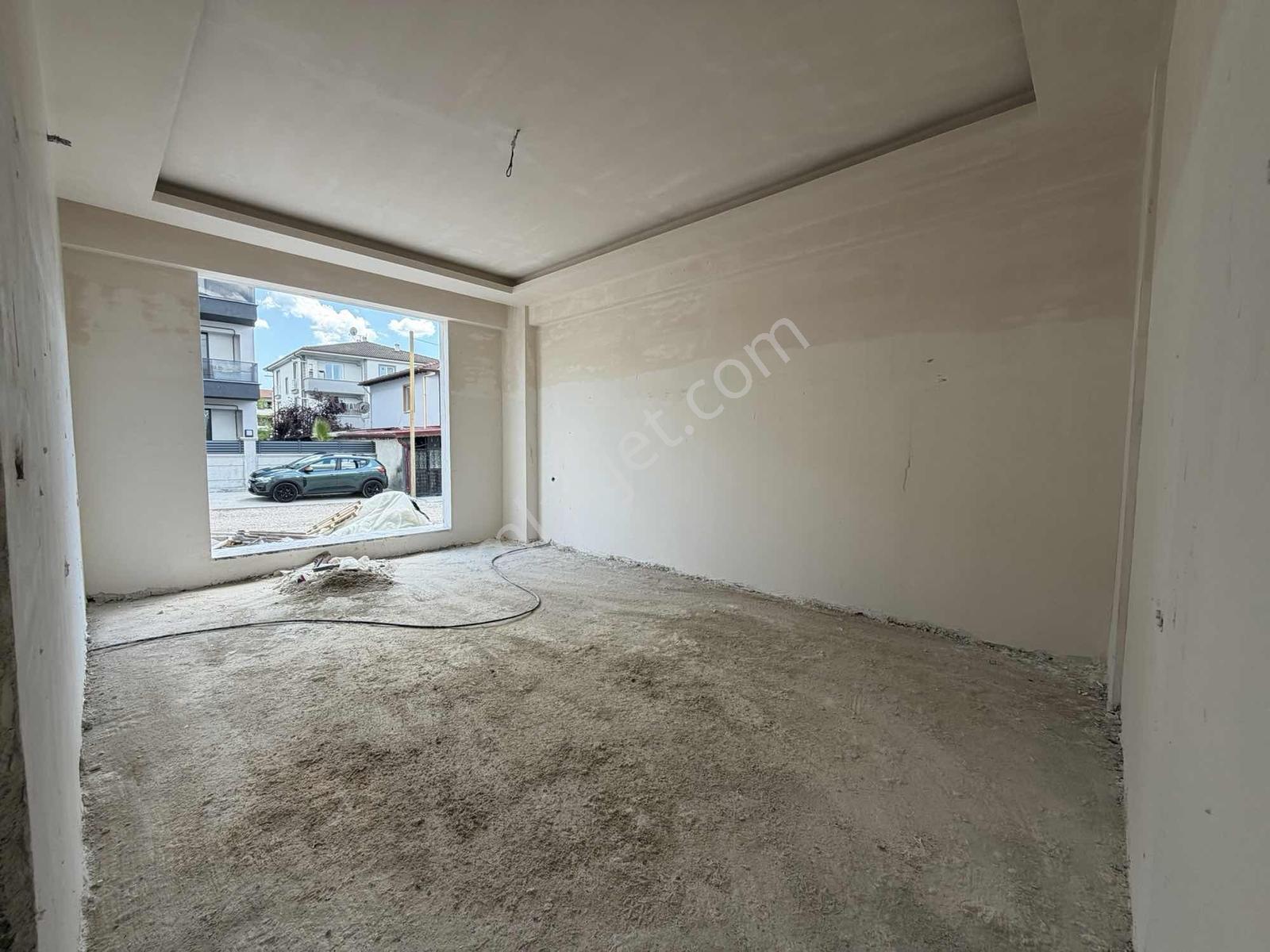 Ömer İnan Remax Hür Neviye Mah. 2+1 Satılık Daire - Görsel 12