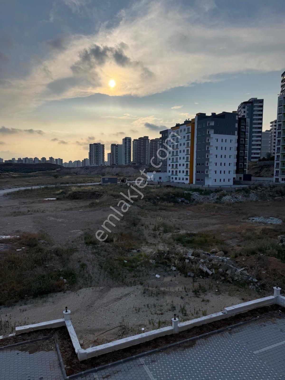 Adana Sarıçam Gültepede 1+1 Eşyalı Kiralık Daire - Görsel 2