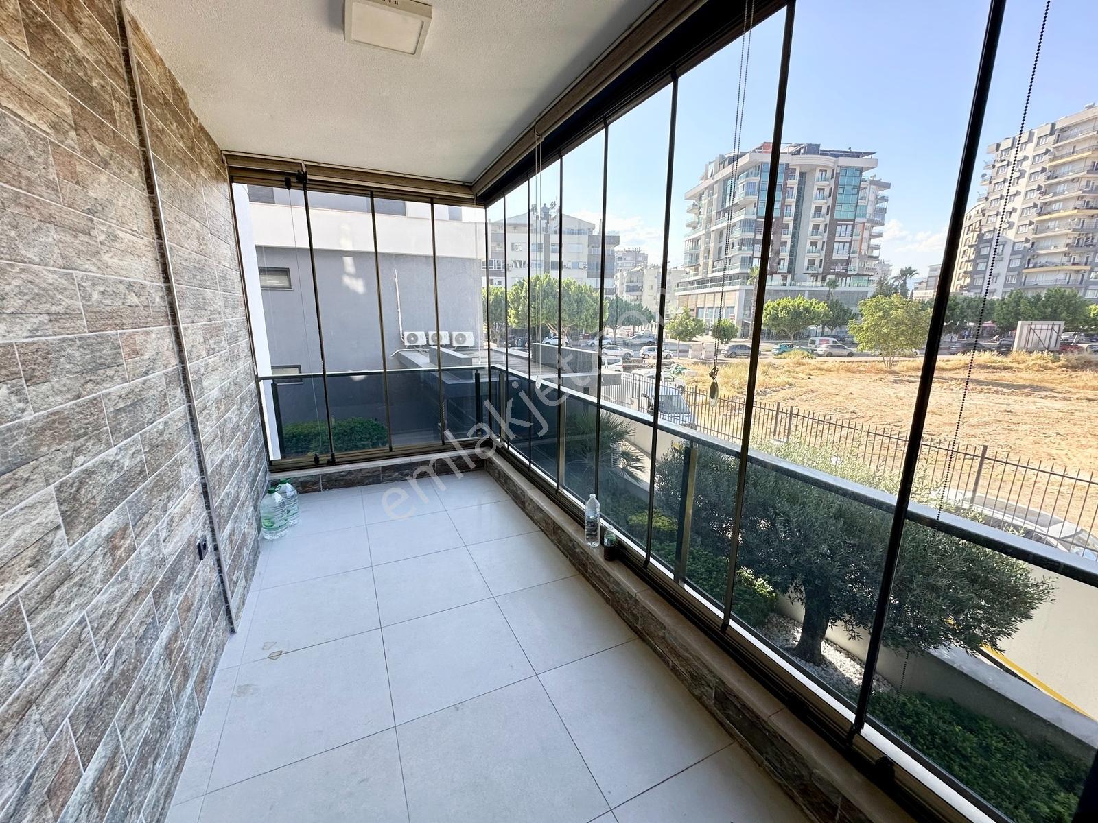 Uncalı'da Havuzlu Güvenlikli Site İçi 3+1 Satılık Ara Kat Daire - Görsel 15