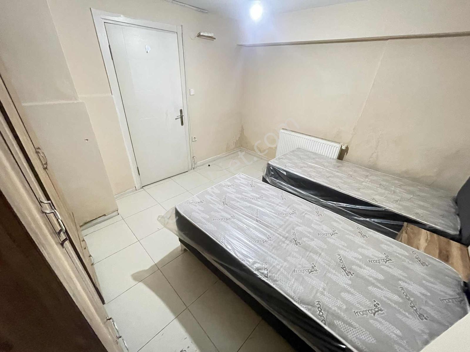 Tuncaydan Metro Metrobüse 10 Dk Mesafede Ful Eşyalı 1+1 Daire - Görsel 11
