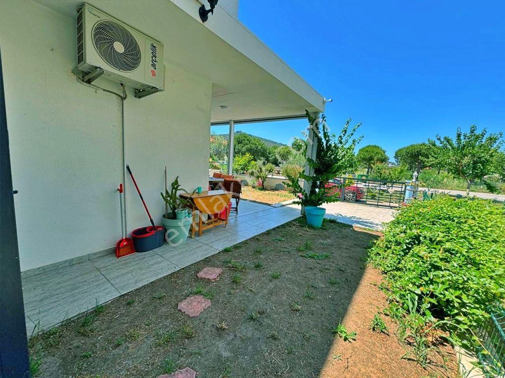 Uytundan Burhaniye İskele Denize 150 Mt Bahçeli Otoparklı Villa - Görsel 15