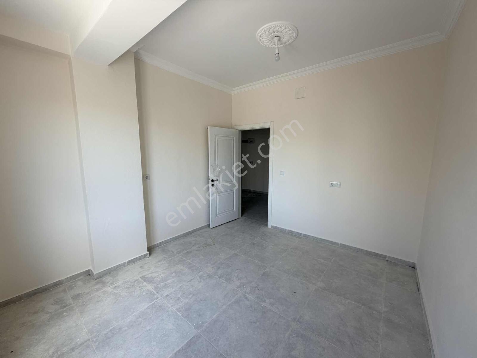 Acar Emlaktan Barış Mahallesi 3+1 145 M2 Arakat Sıfır Lüks Daire - Görsel 5