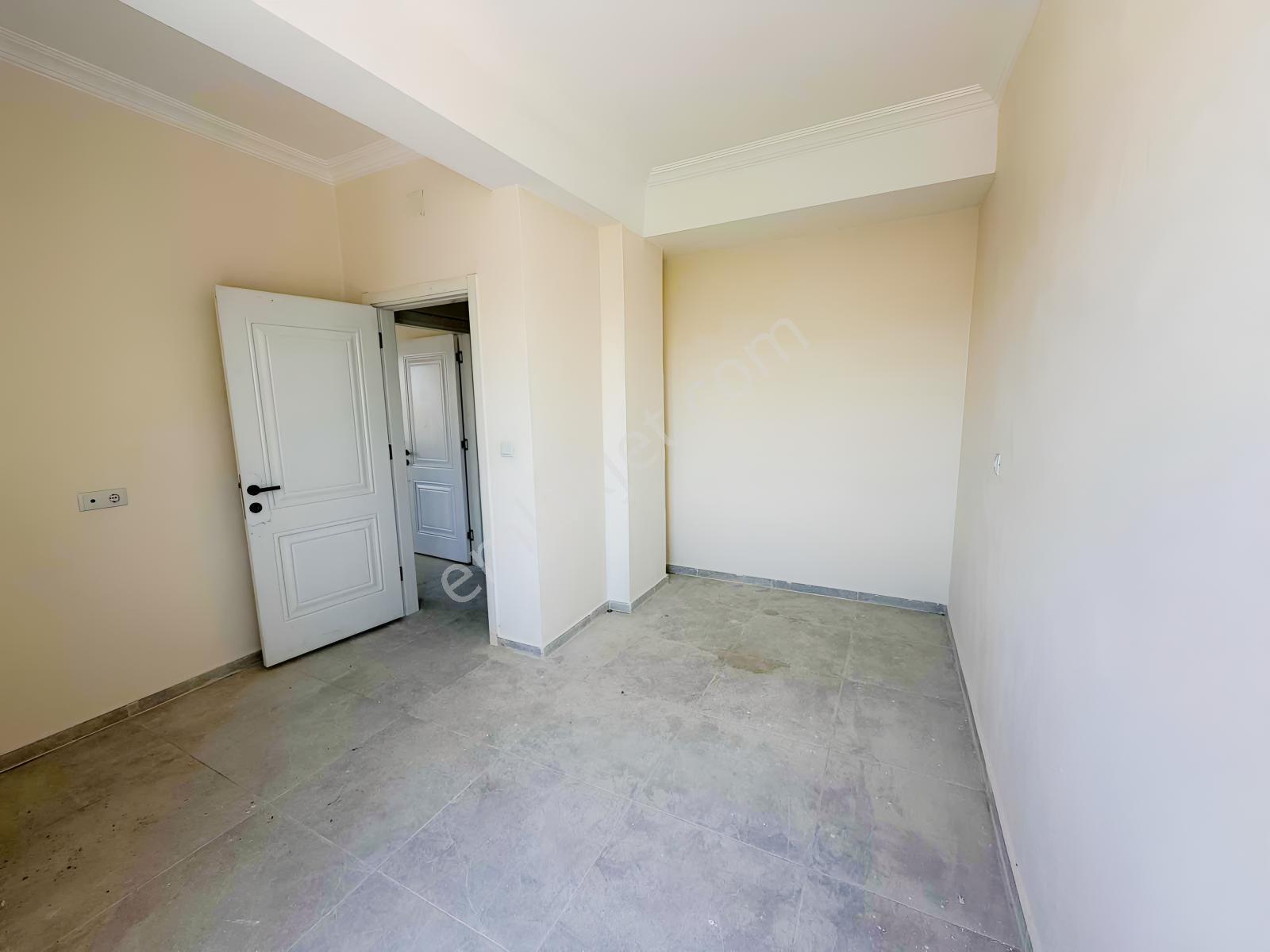 Acar Emlaktan Barış Mahallesi 3+1 145 M2 Arakat Sıfır Lüks Daire - Görsel 2