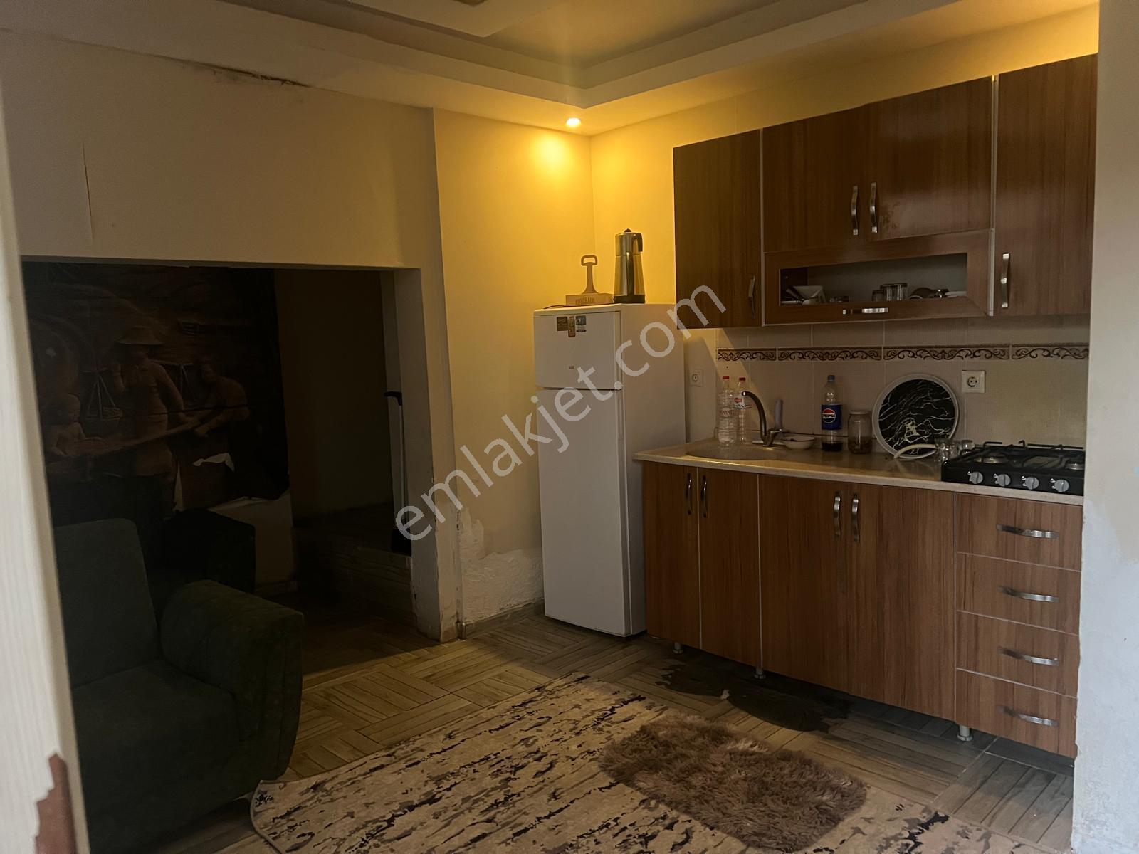 Adana Çukurovada Kenan Evren Bulvarına Yakın Mesafede 1+1 Eşyalı Bodrum Kat Kiralık Daire - Görsel 11