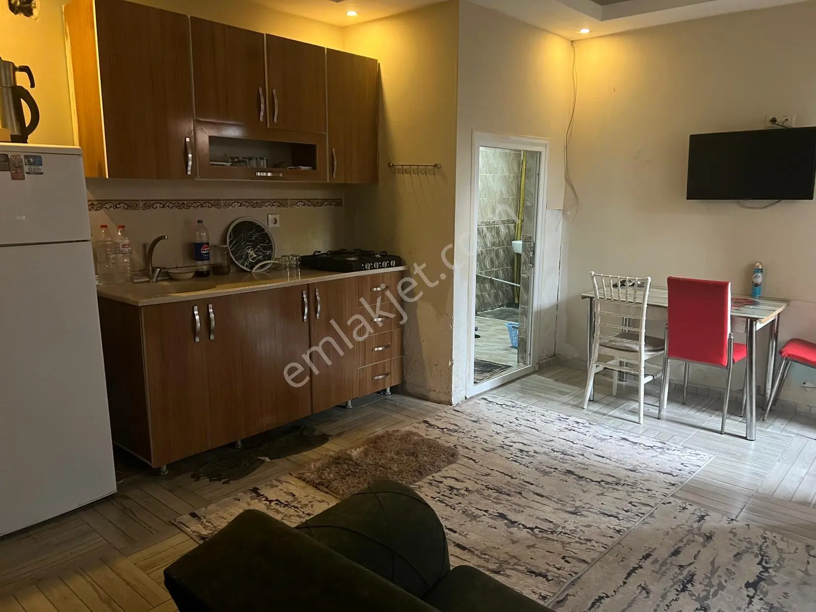Adana Çukurovada Kenan Evren Bulvarına Yakın Mesafede 1+1 Eşyalı Bodrum Kat Kiralık Daire - Görsel 5